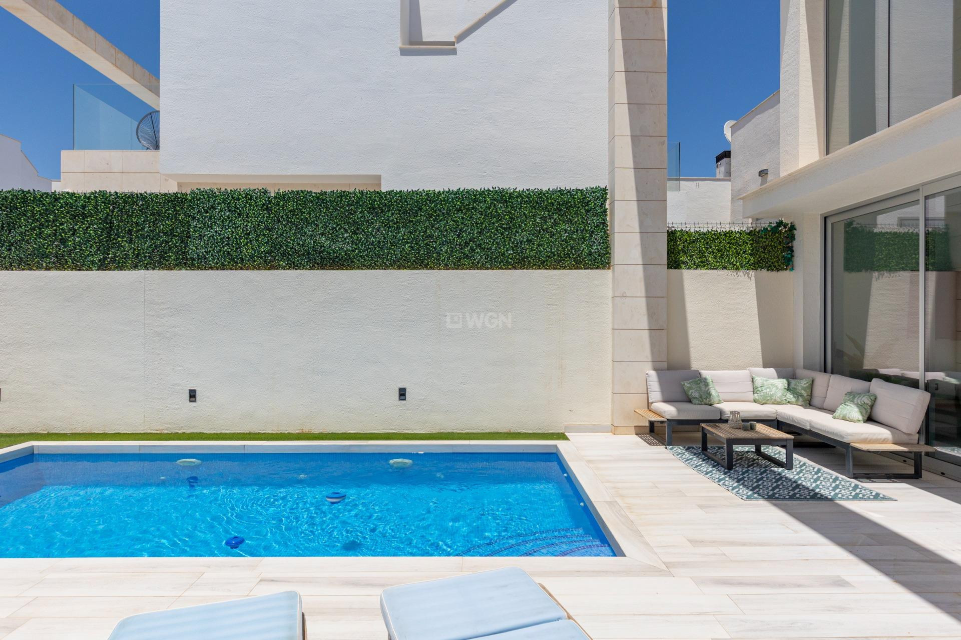 Odsprzedaż - Villa - Orihuela Costa - Lomas de Cabo Roig