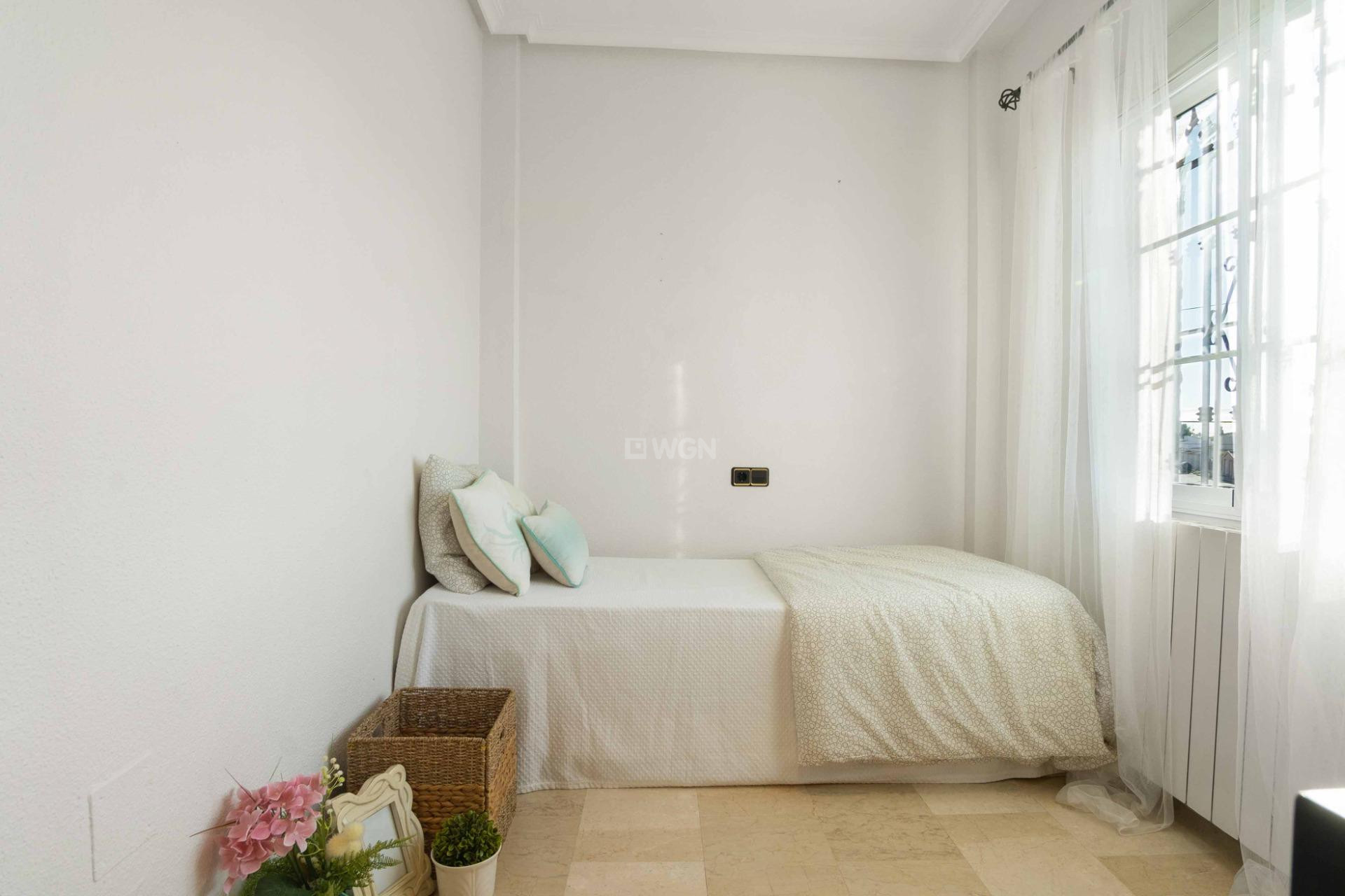 Odsprzedaż - Villa - Orihuela Costa - Los Almendros-la Florida