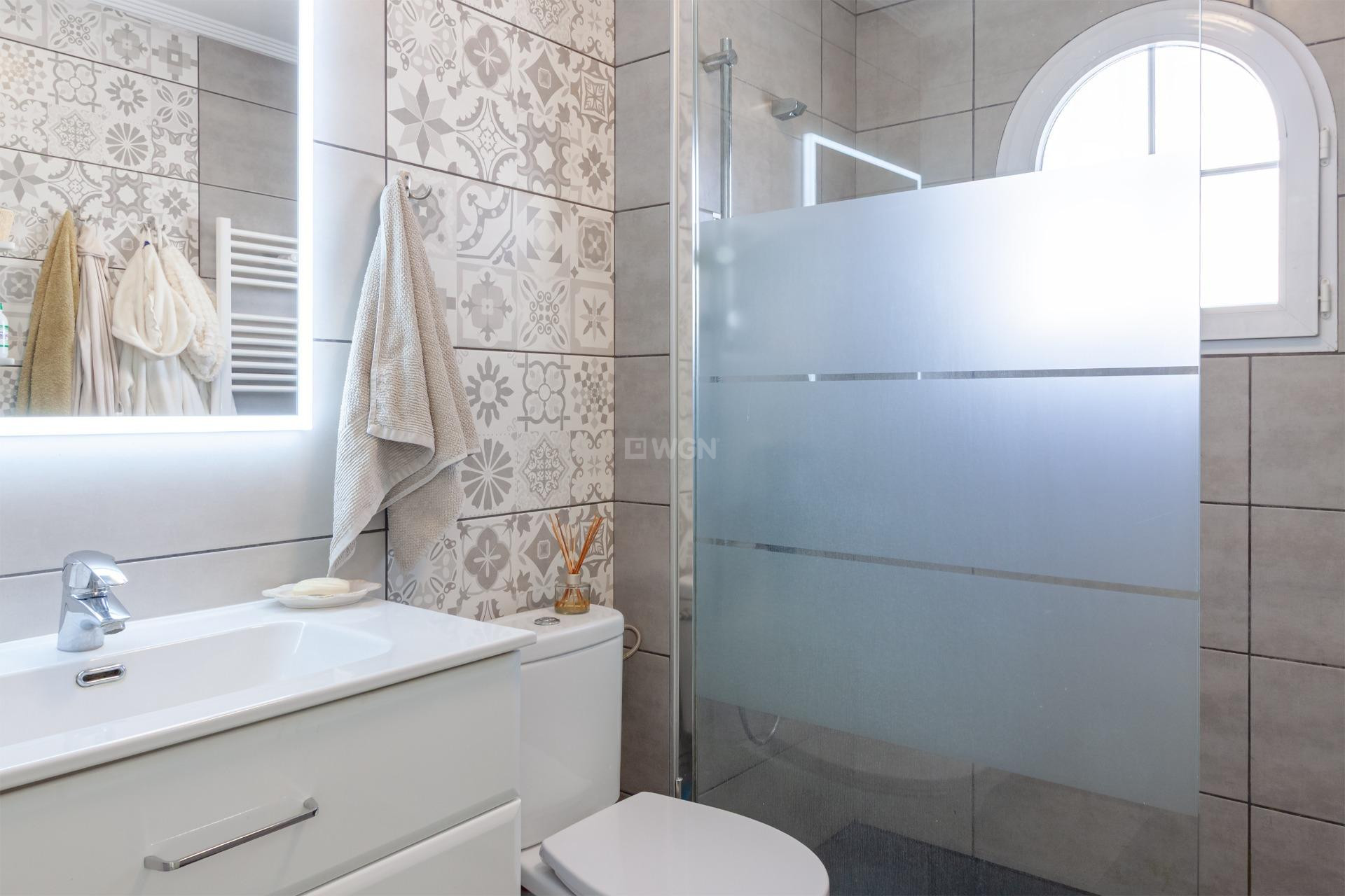 Odsprzedaż - Villa - Orihuela Costa - Los Almendros-la Florida