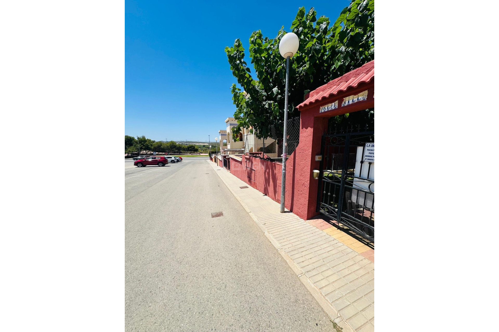 Odsprzedaż - Villa - Orihuela Costa - Los Altos