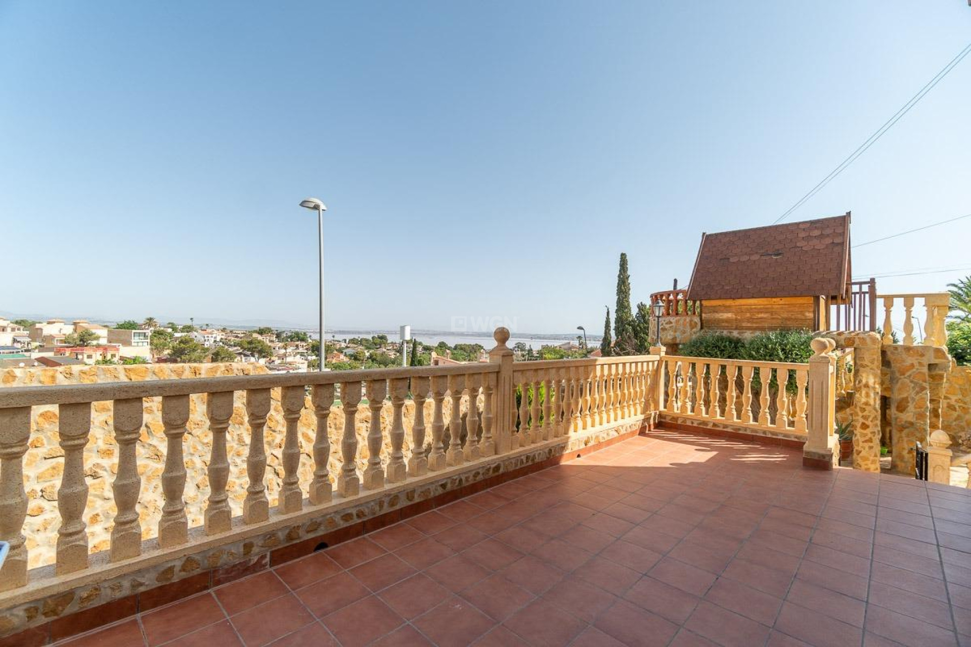 Odsprzedaż - Villa - Orihuela Costa - Los Balcones