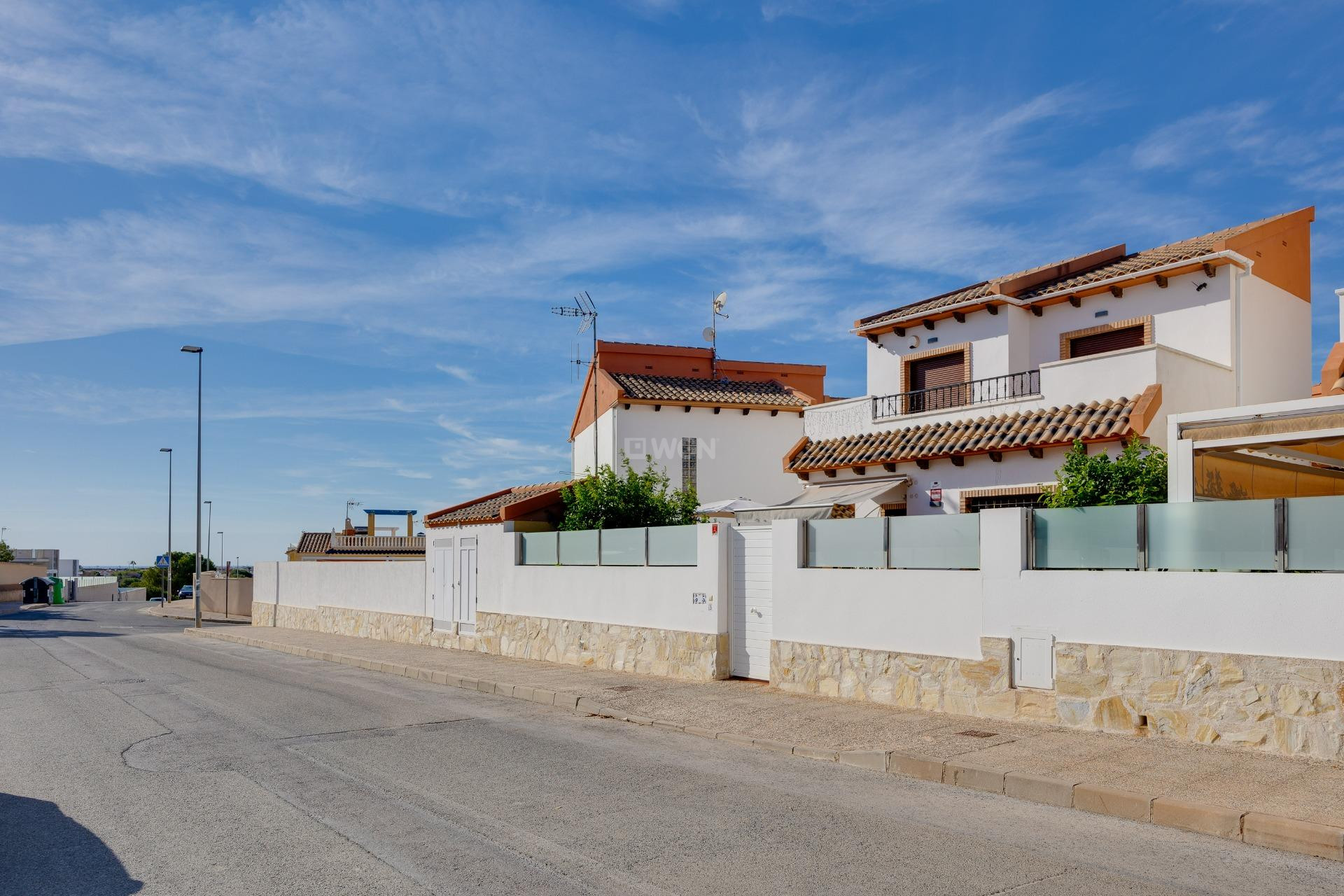 Odsprzedaż - Villa - Orihuela Costa - PAU 8