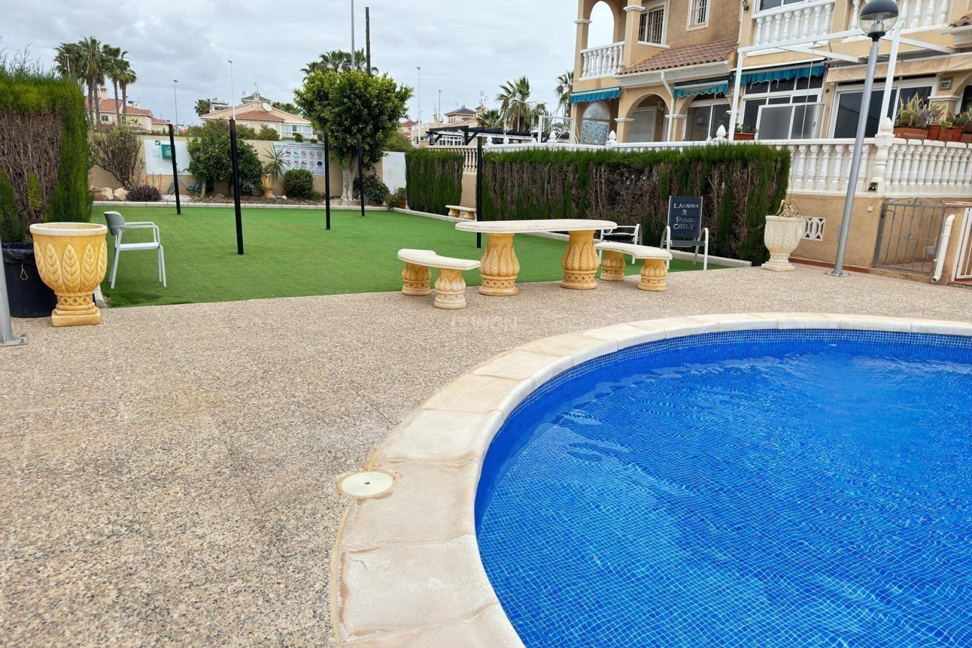 Odsprzedaż - Villa - Orihuela Costa - Playa Flamenca