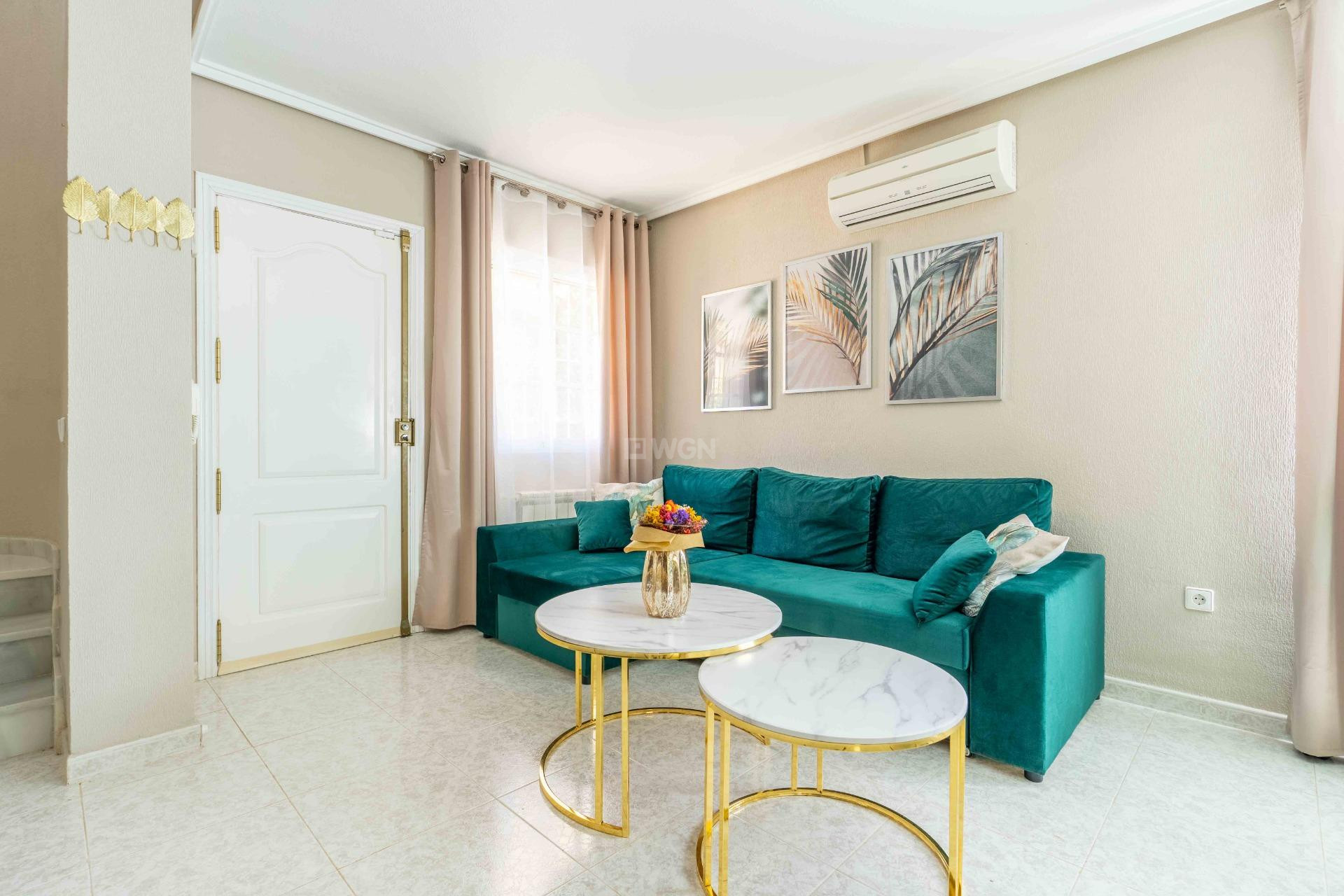 Odsprzedaż - Villa - Orihuela Costa - Punta Prima