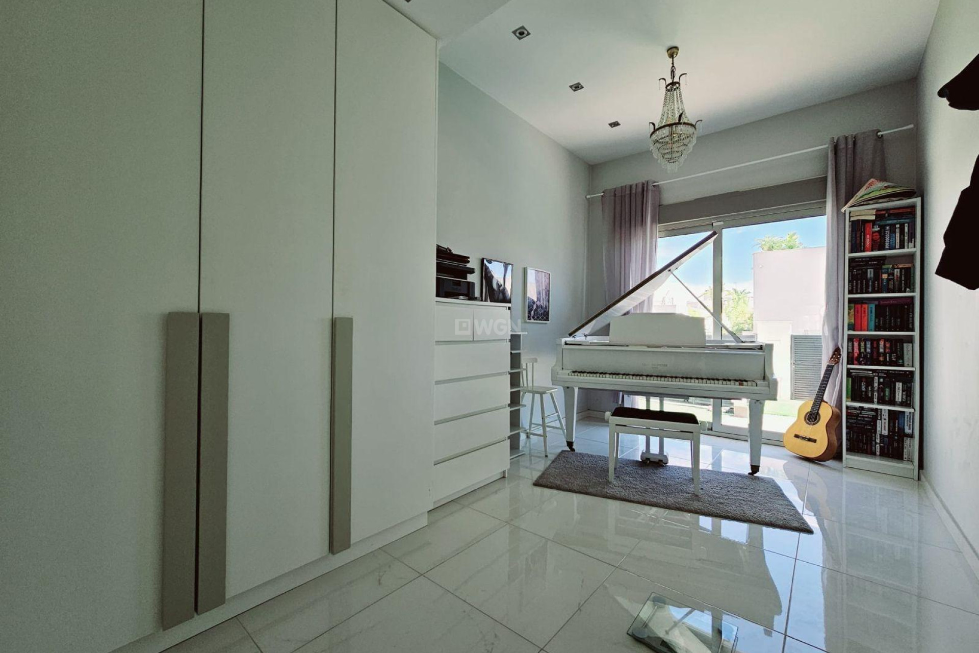 Odsprzedaż - Villa - Orihuela Costa - Villamartín-las Filipinas