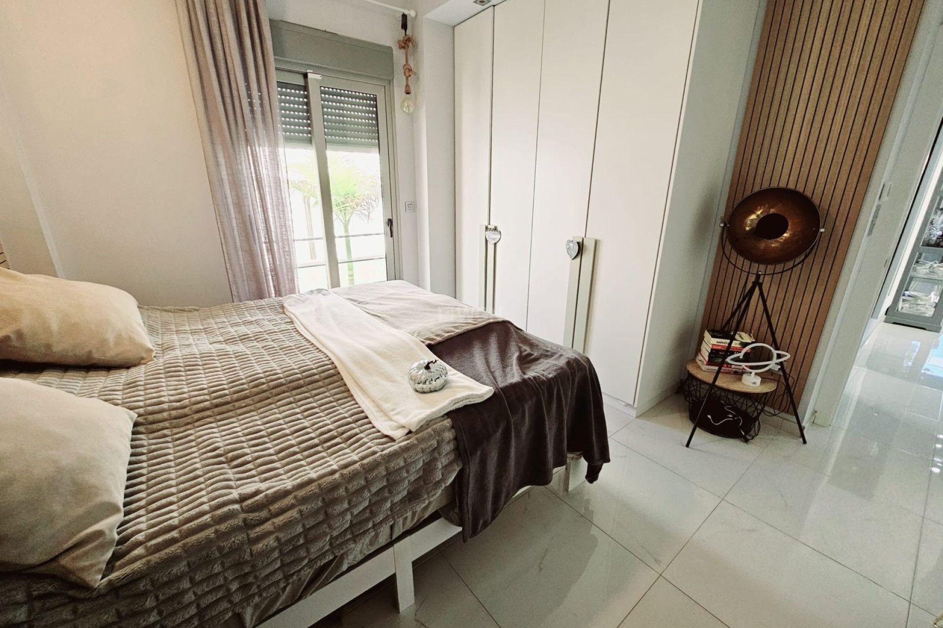 Odsprzedaż - Villa - Orihuela Costa - Villamartín-las Filipinas