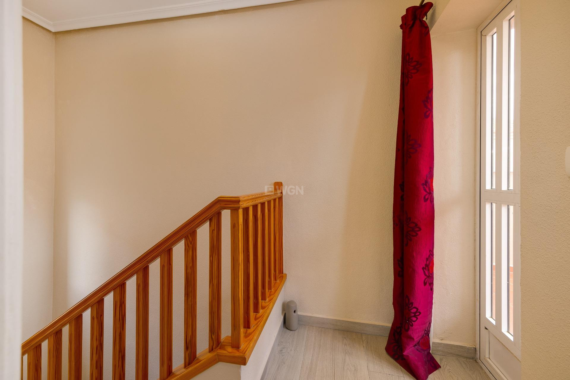 Odsprzedaż - Villa - Orihuela Costa - Villamartín-las Filipinas