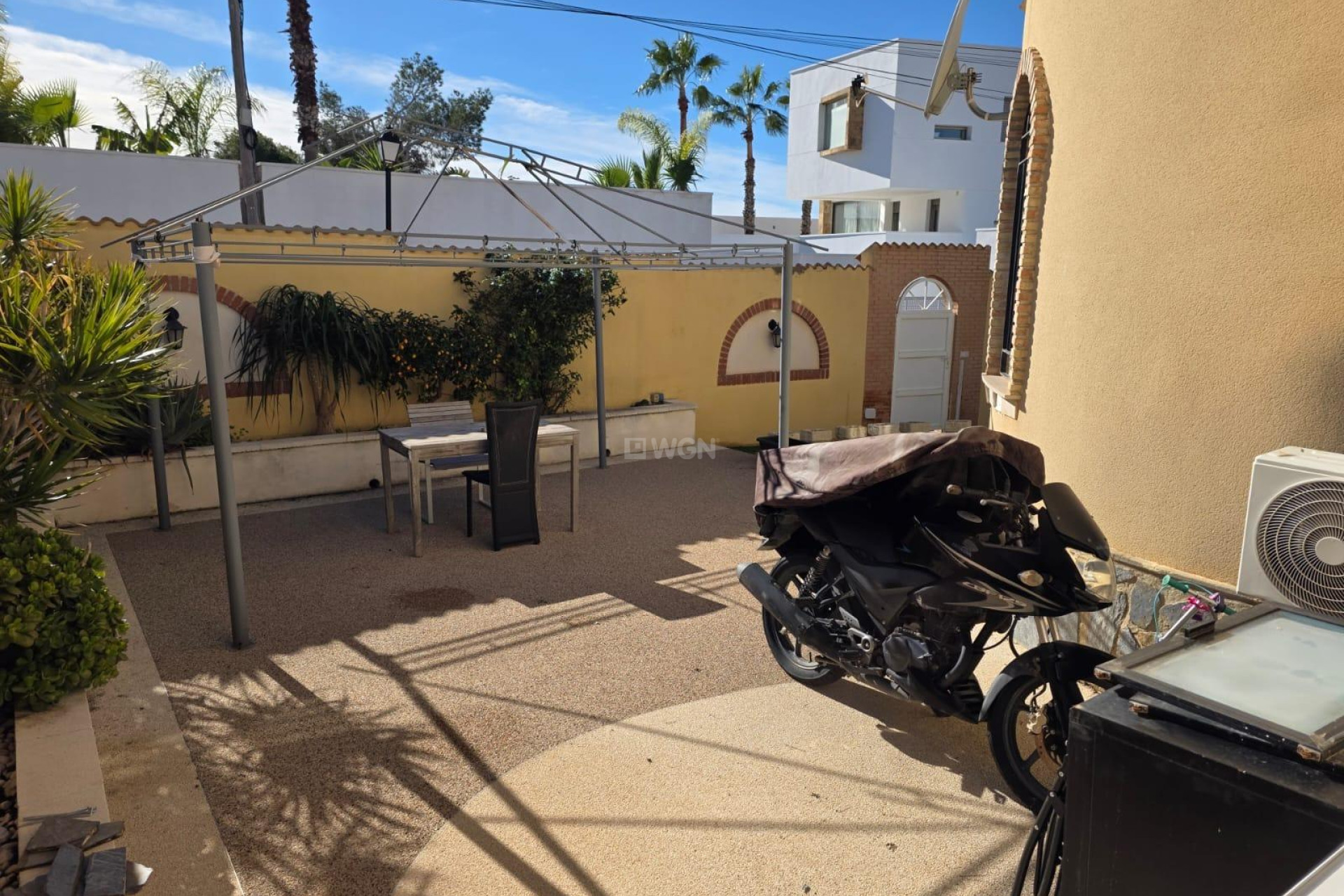 Odsprzedaż - Villa - Orihuela Costa - Villamartín-las Filipinas