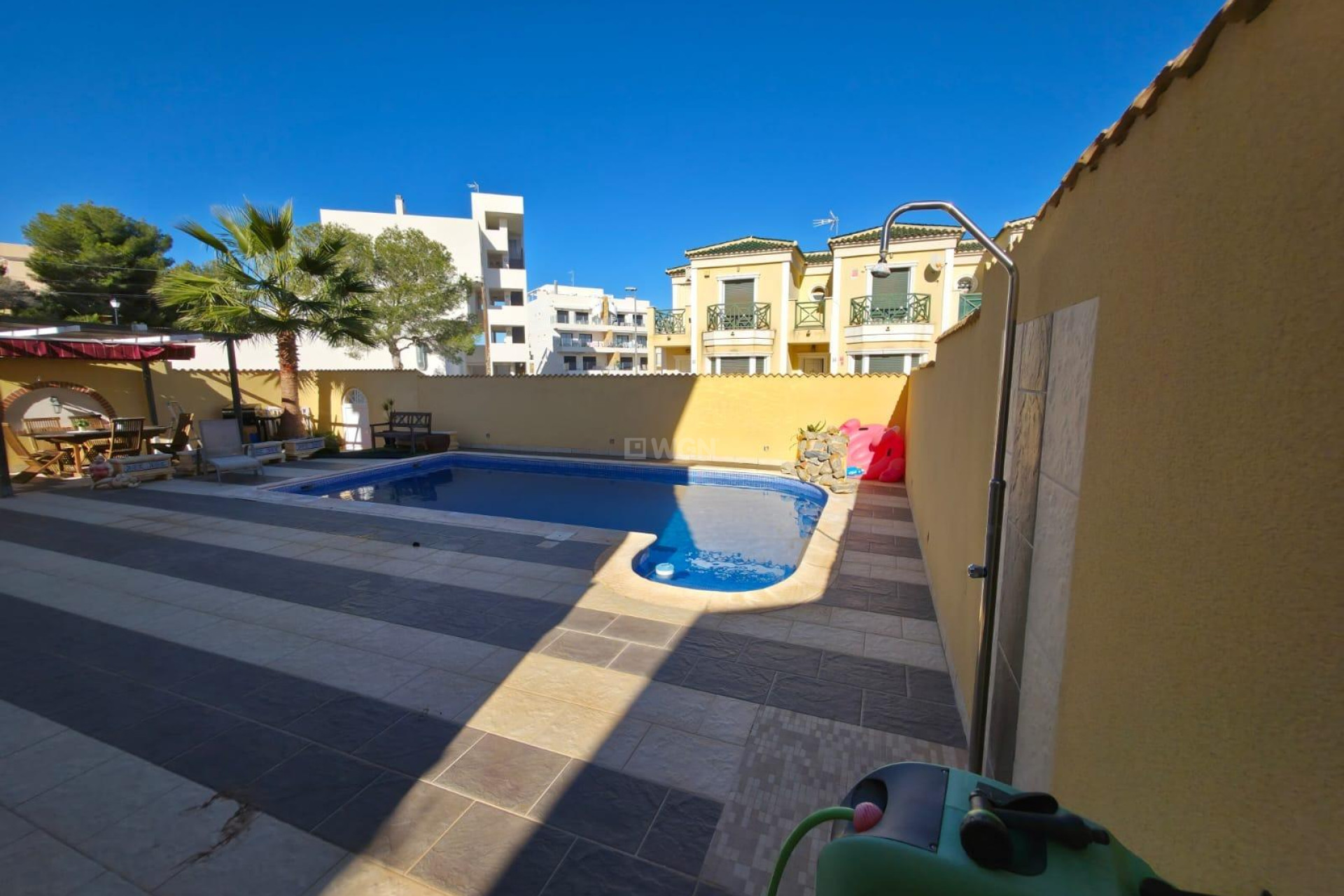 Odsprzedaż - Villa - Orihuela Costa - Villamartín-las Filipinas