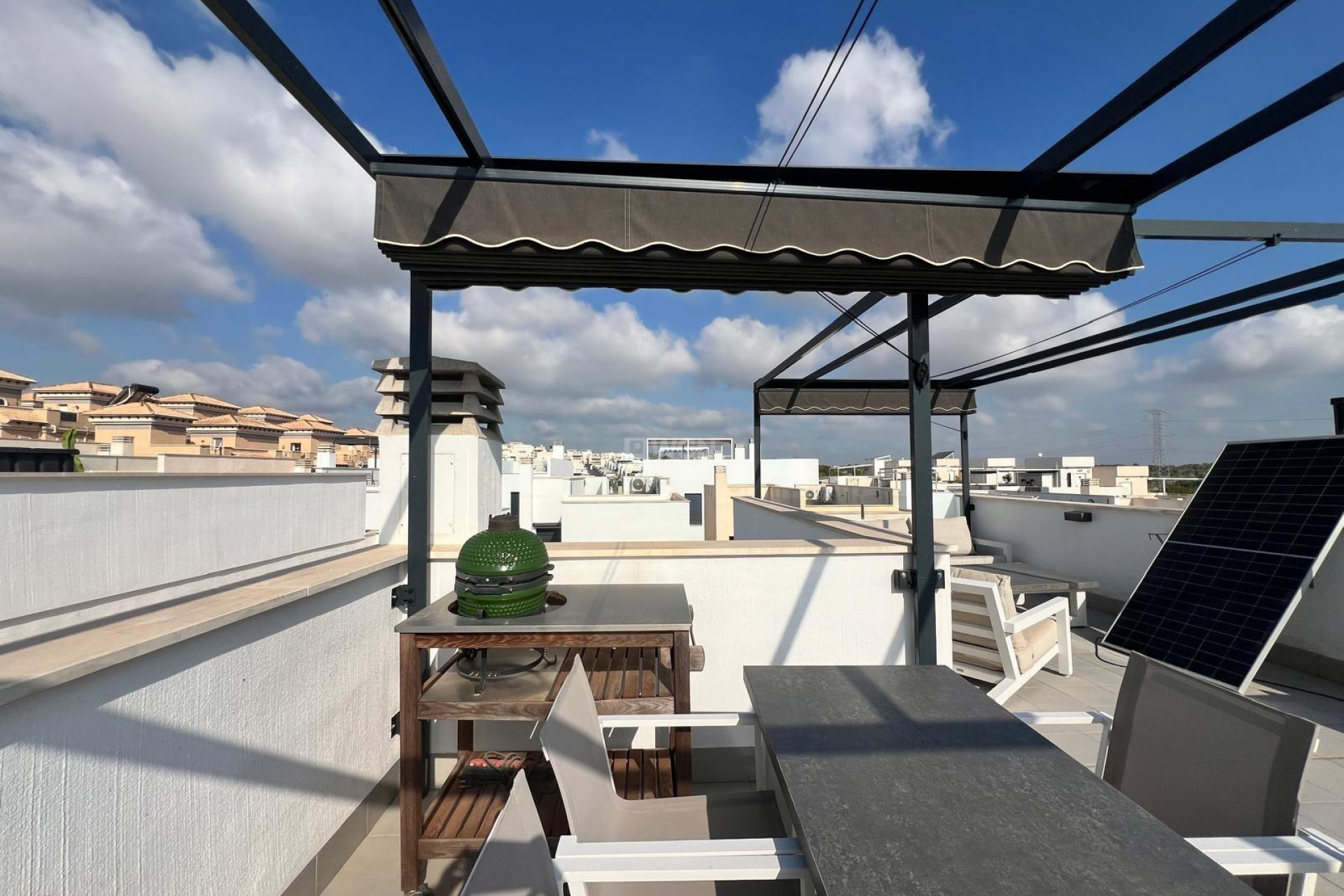 Odsprzedaż - Villa - Orihuela Costa - Villamartín-las Filipinas