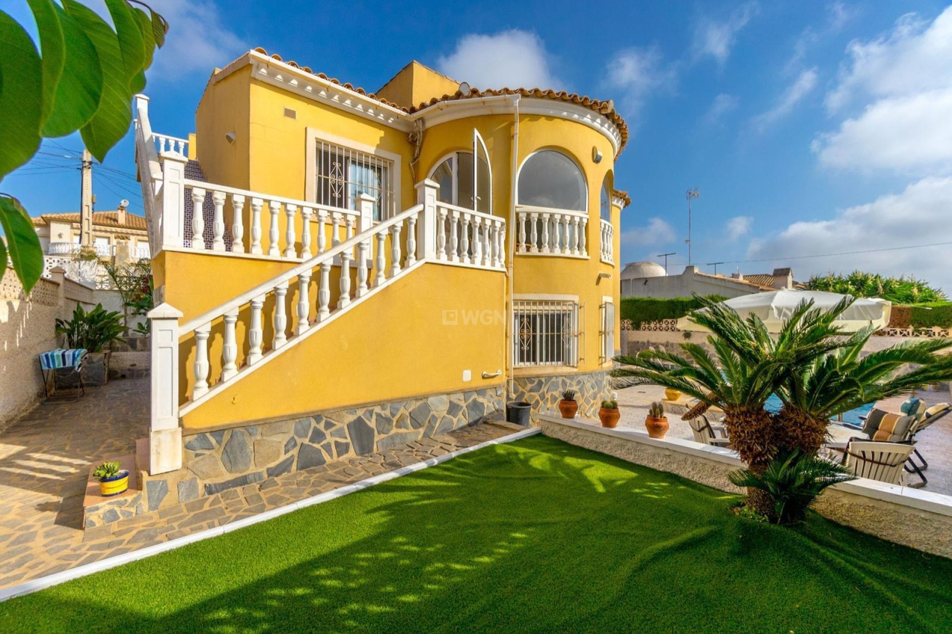 Odsprzedaż - Villa - Orihuela Costa - Villamartín