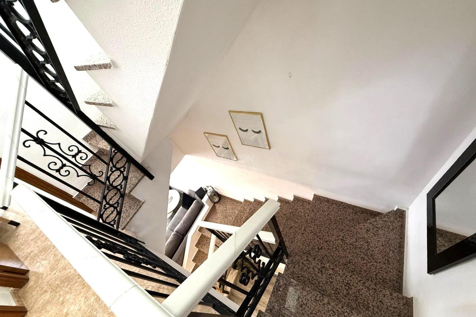 Odsprzedaż - Villa - Orihuela Costa - Villamartín