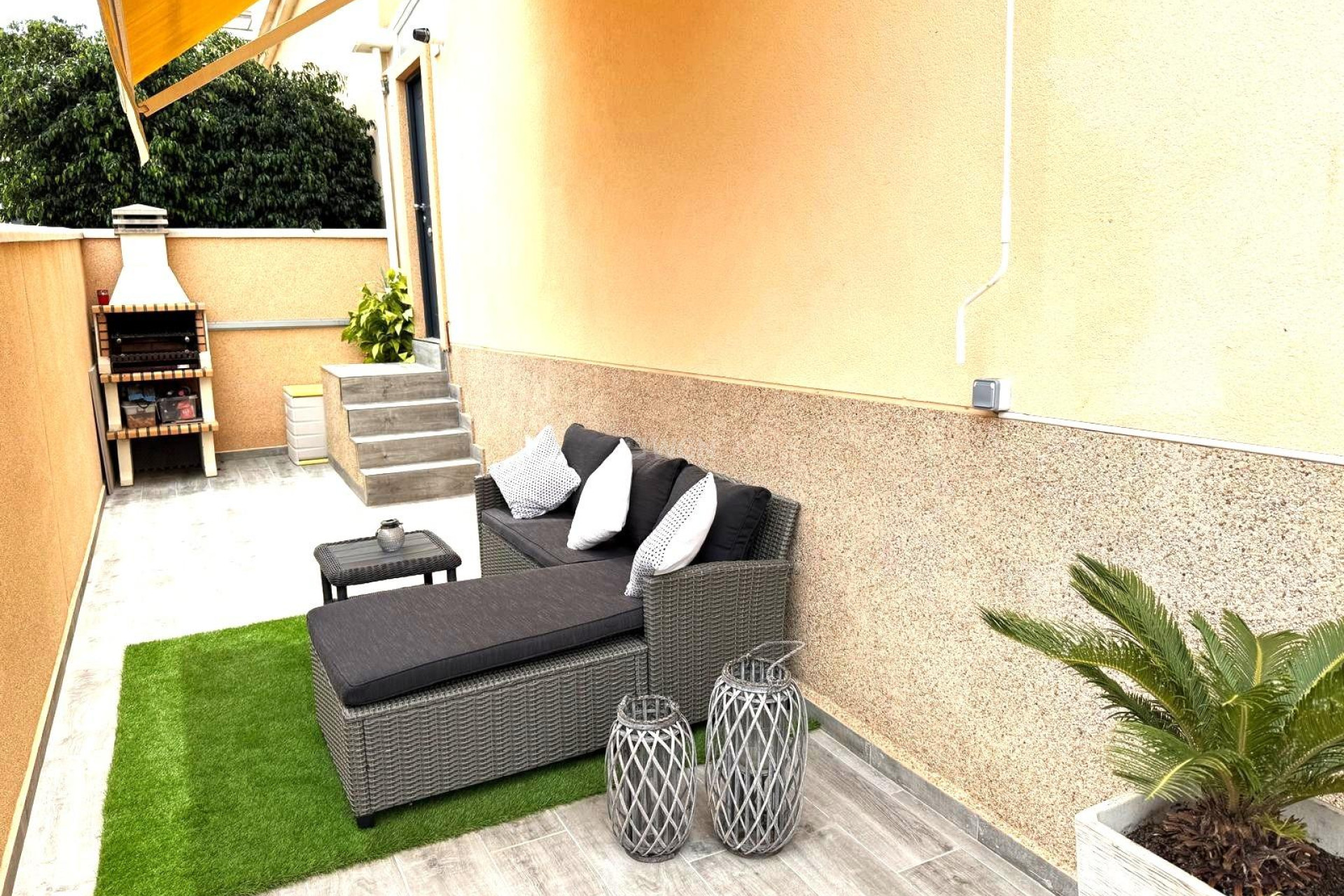 Odsprzedaż - Villa - Orihuela Costa - Villamartín