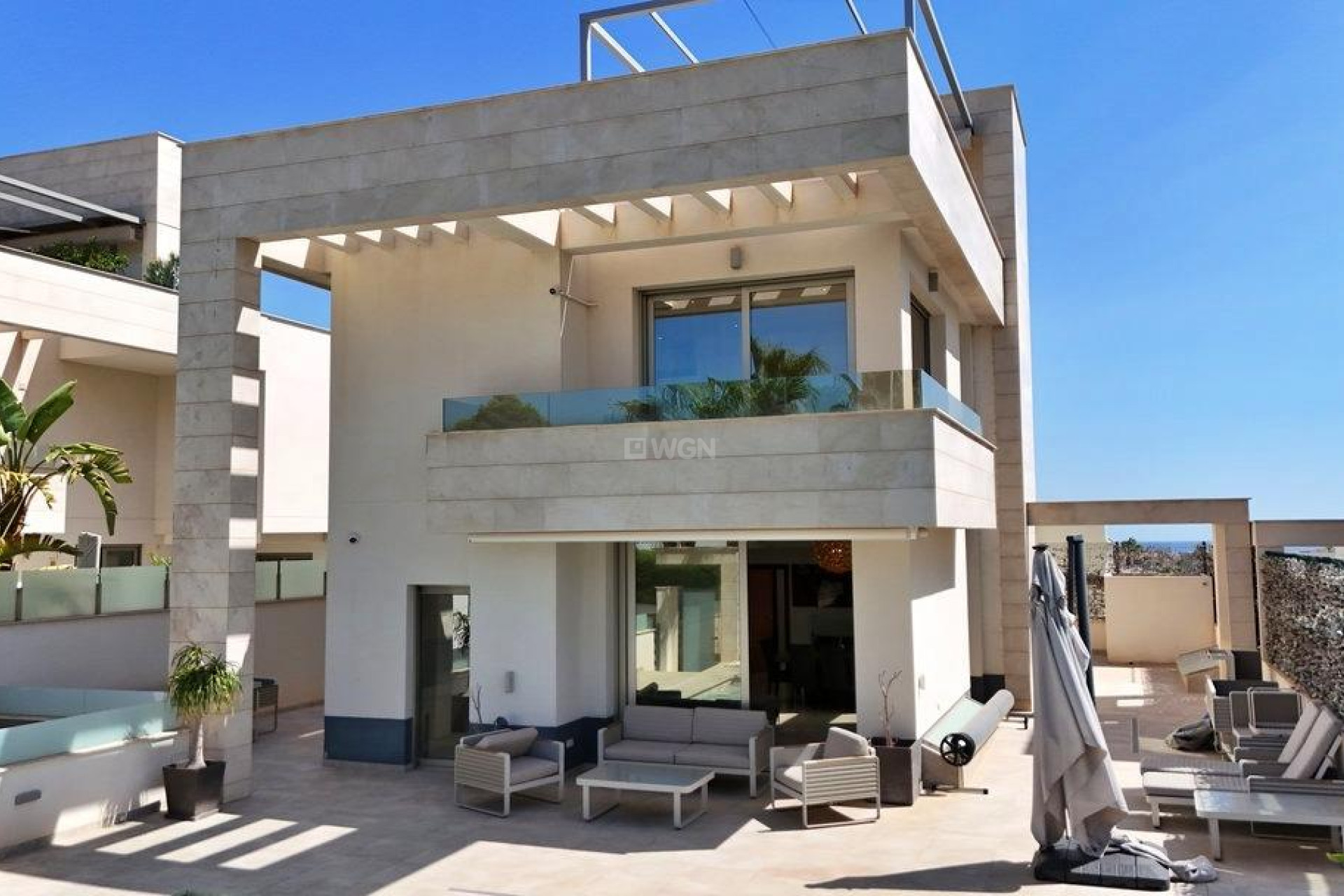 Odsprzedaż - Villa - Orihuela Costa - Villamartín