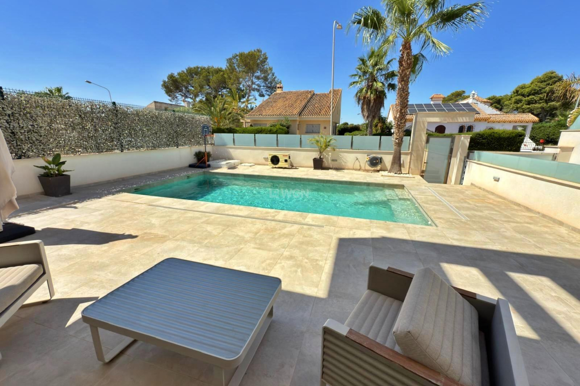 Odsprzedaż - Villa - Orihuela Costa - Villamartín