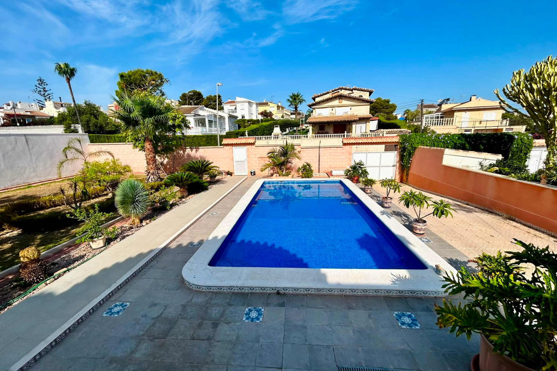 Odsprzedaż - Villa - Orihuela - Inland