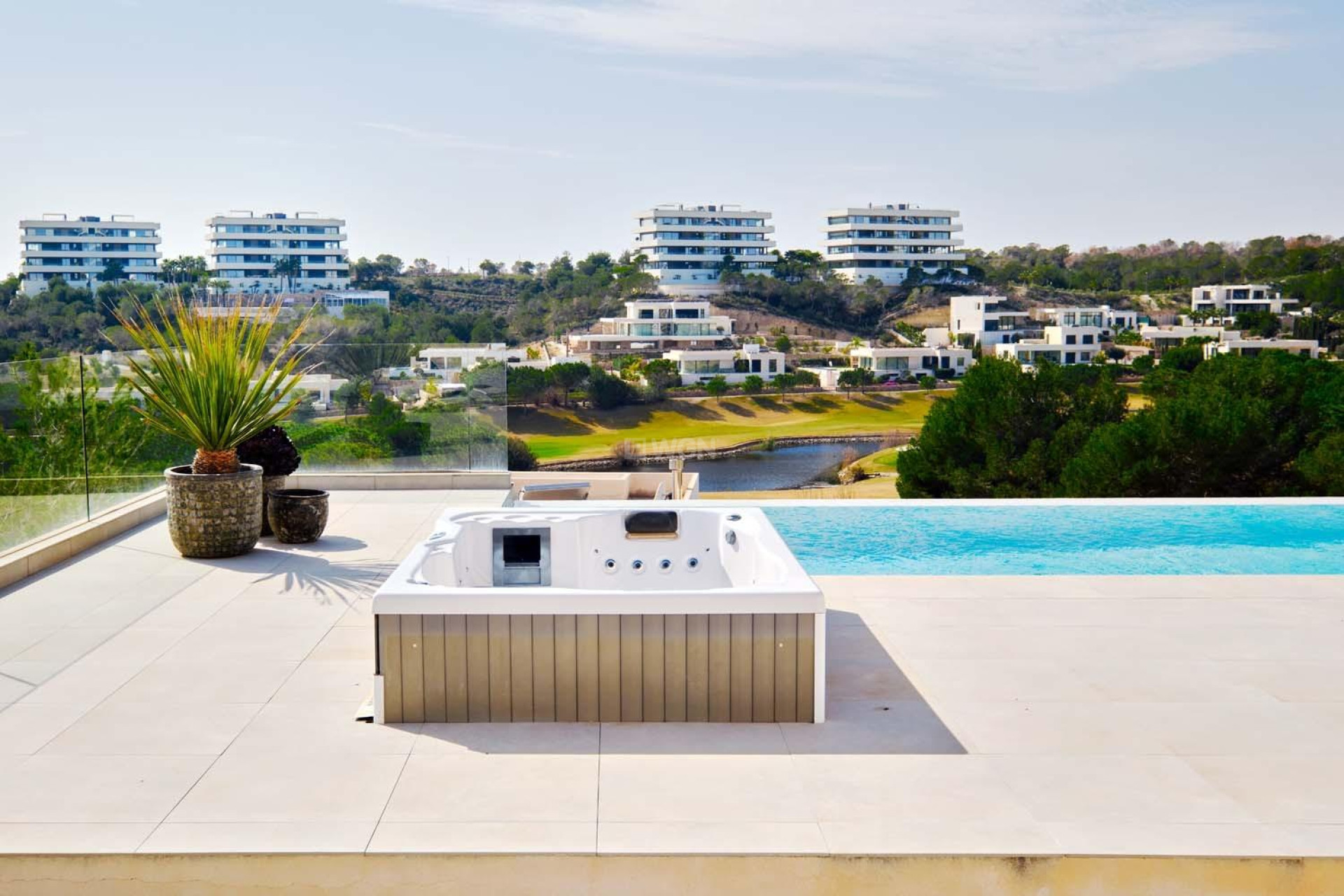 Odsprzedaż - Villa - Orihuela - Las Colinas Golf