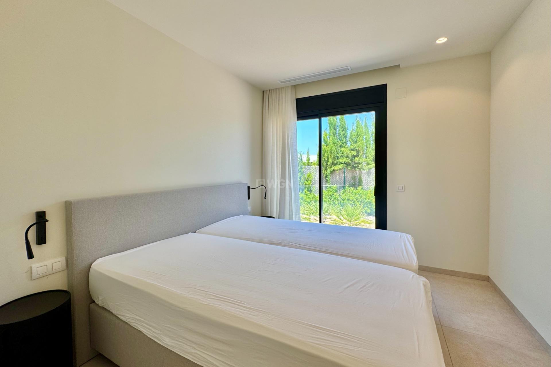 Odsprzedaż - Villa - Orihuela - Las Colinas Golf