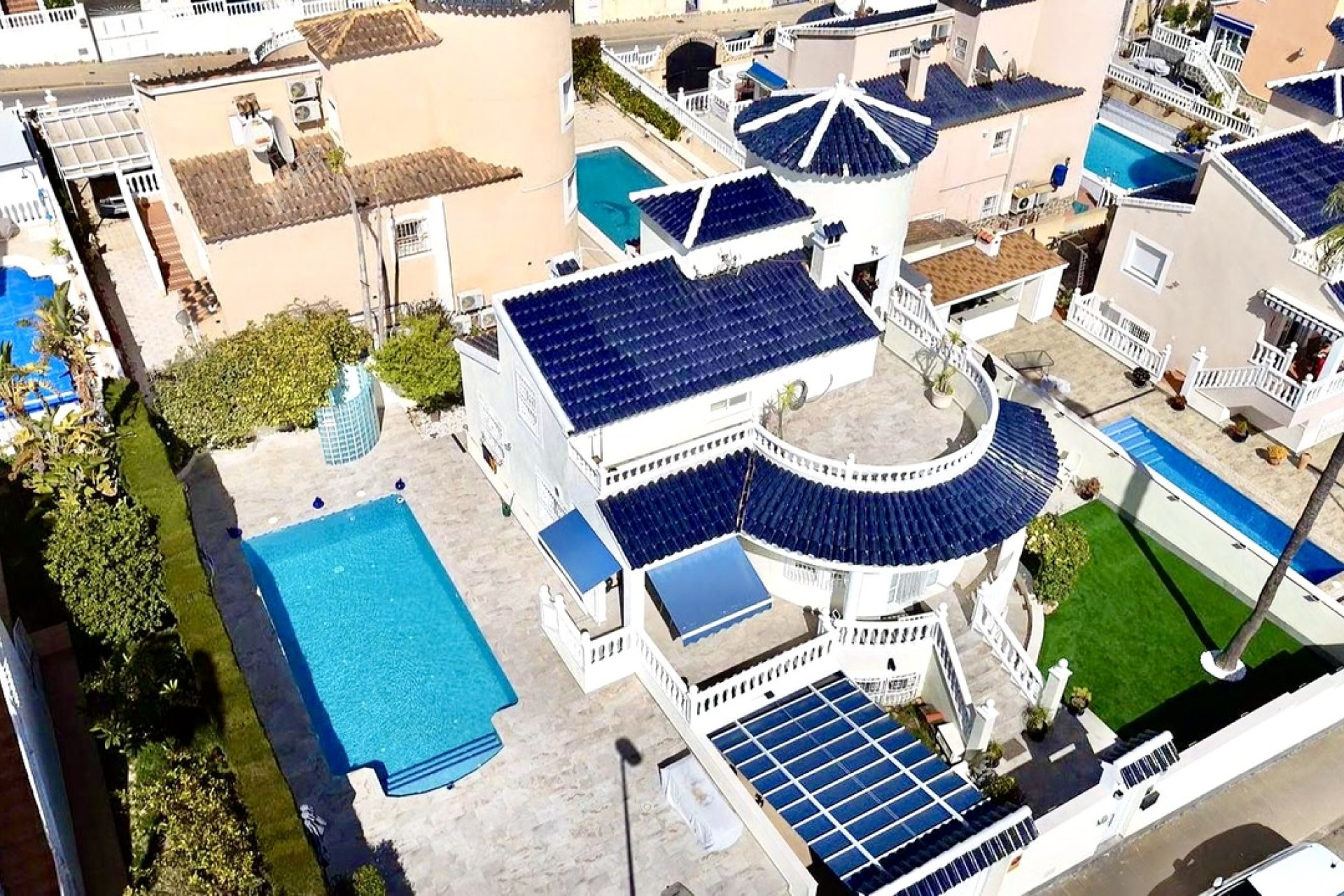 Odsprzedaż - Villa - Pinar de Campoverde - Inland