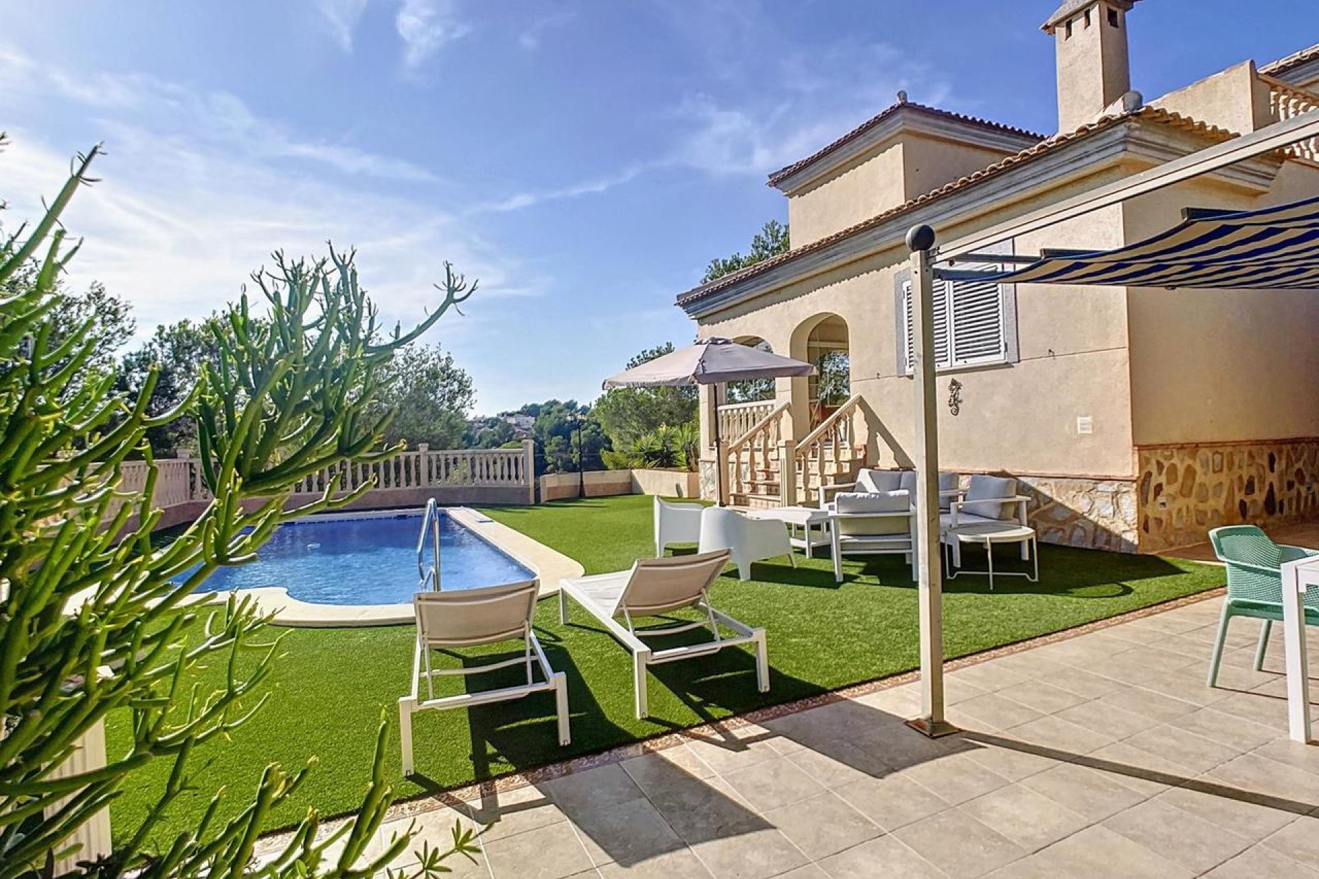 Odsprzedaż - Villa - Pinar de Campoverde - Inland