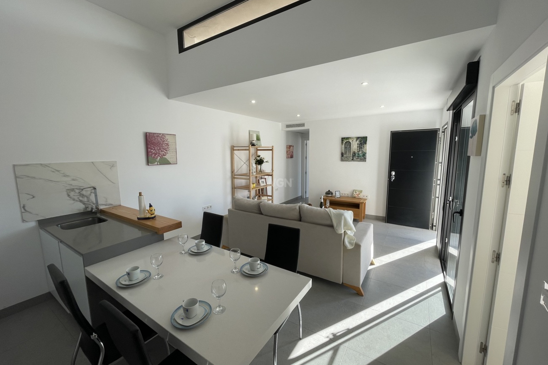 Odsprzedaż - Villa - Roldan