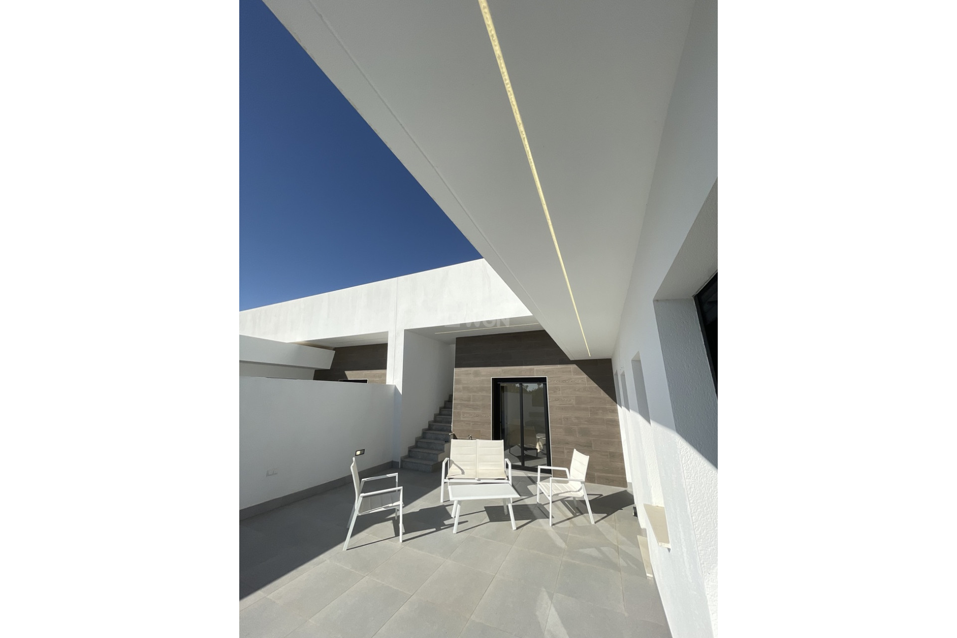 Odsprzedaż - Villa - Roldan