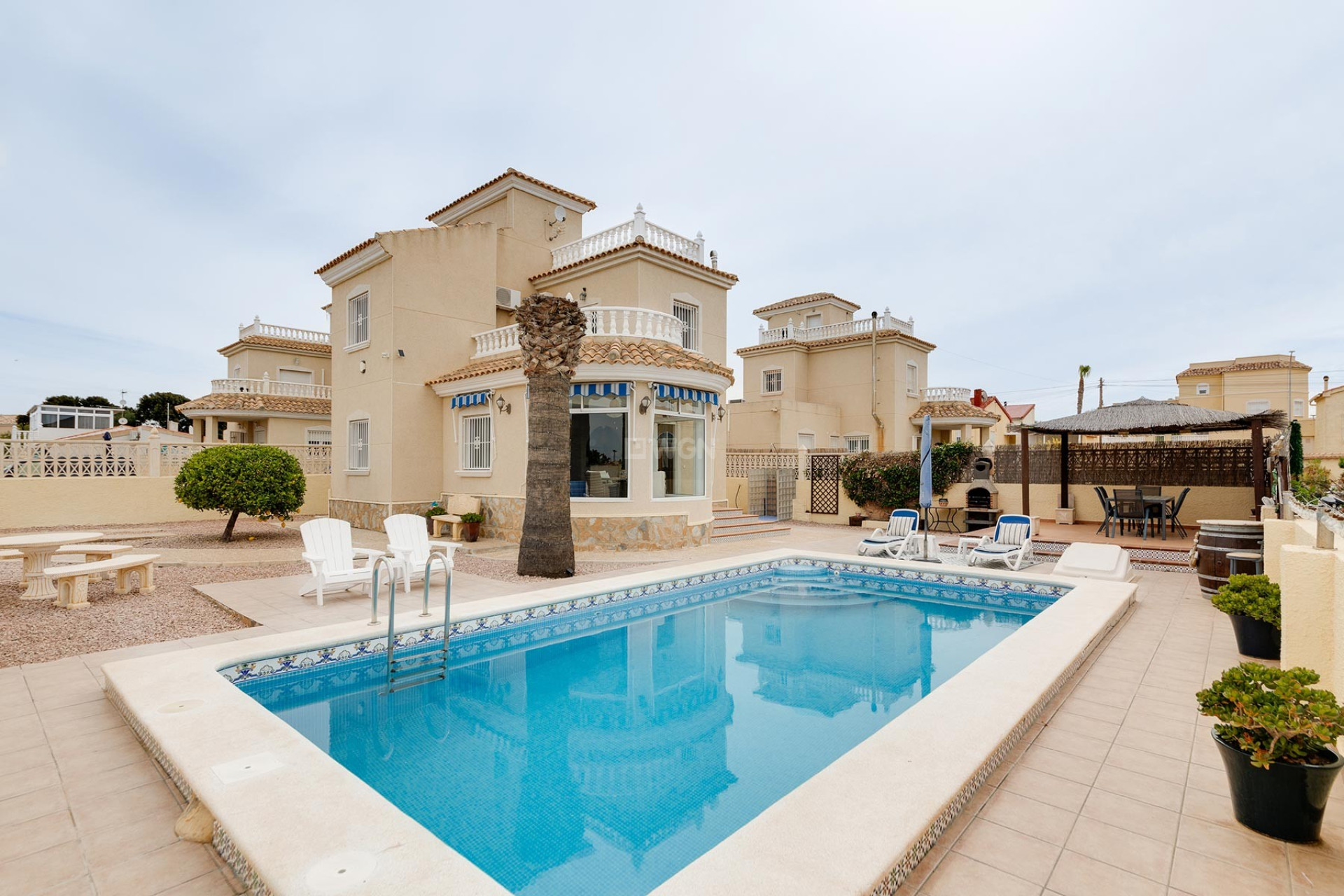 Odsprzedaż - Villa - San Fulgencio - Costa Blanca