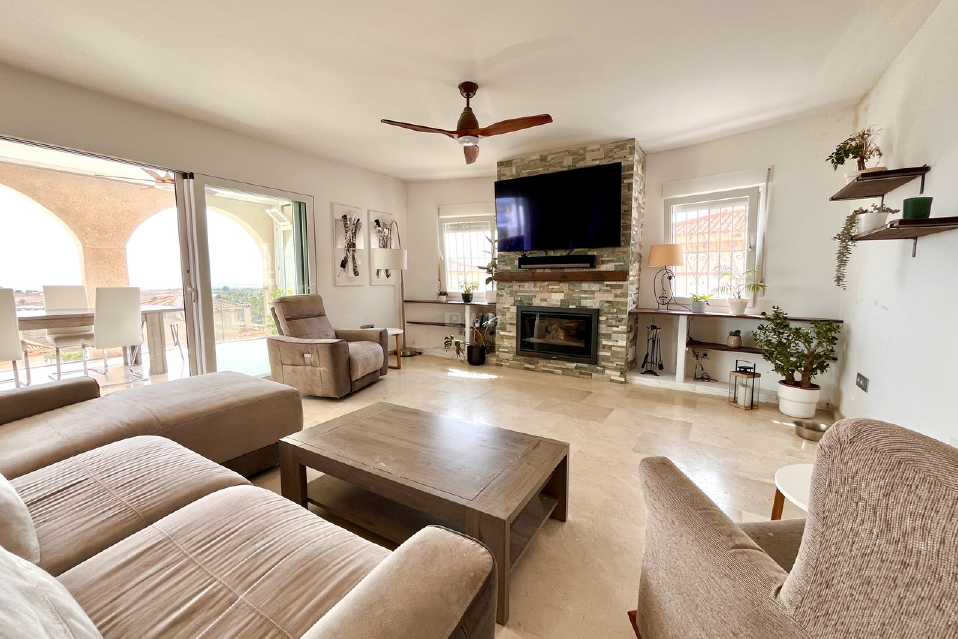 Odsprzedaż - Villa - San Miguel de Salinas - Inland