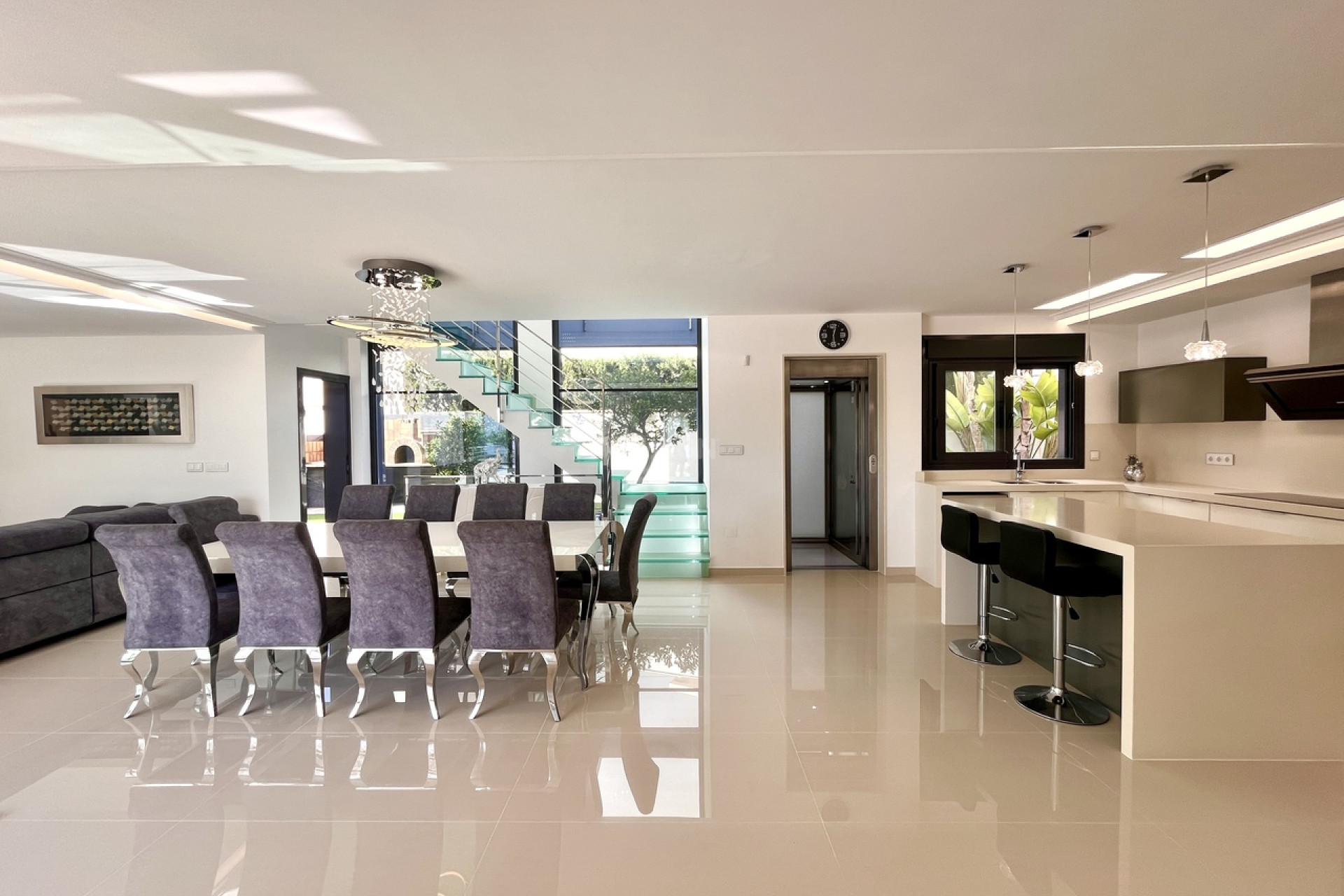 Odsprzedaż - Villa - San Miguel de Salinas - Inland