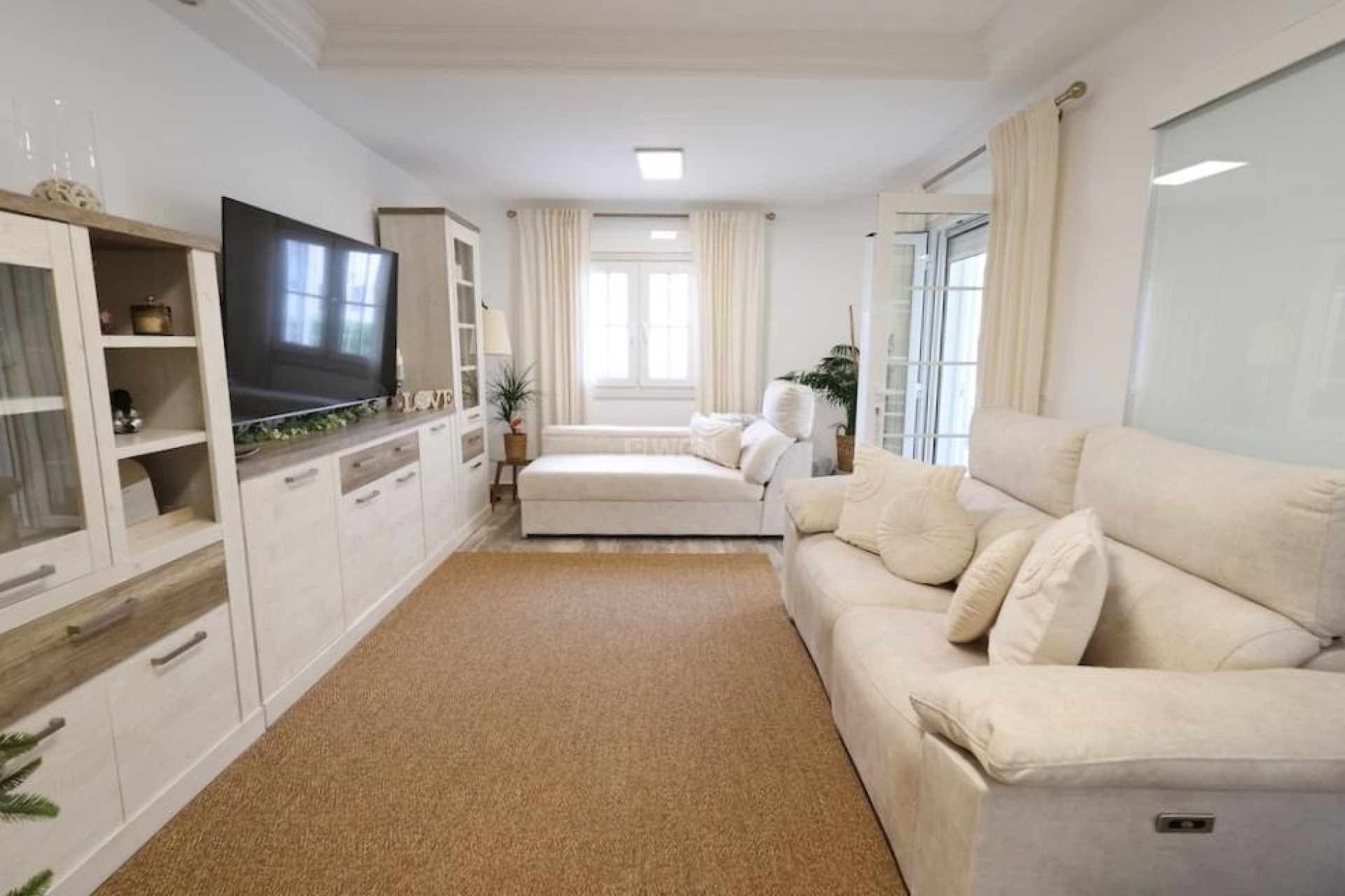 Odsprzedaż - Villa - San Miguel de Salinas - Inland