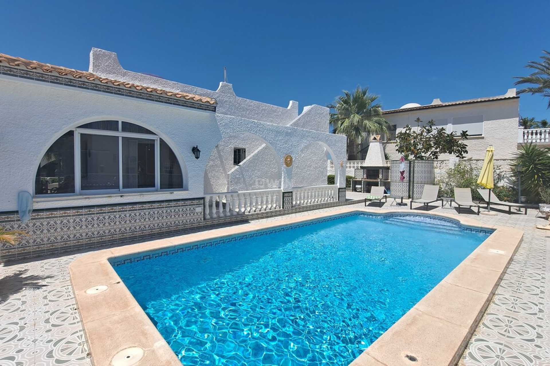Odsprzedaż - Villa - San Miguel de Salinas - Inland