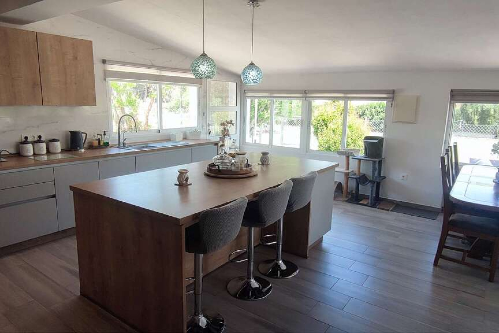 Odsprzedaż - Villa - Sax - Inland