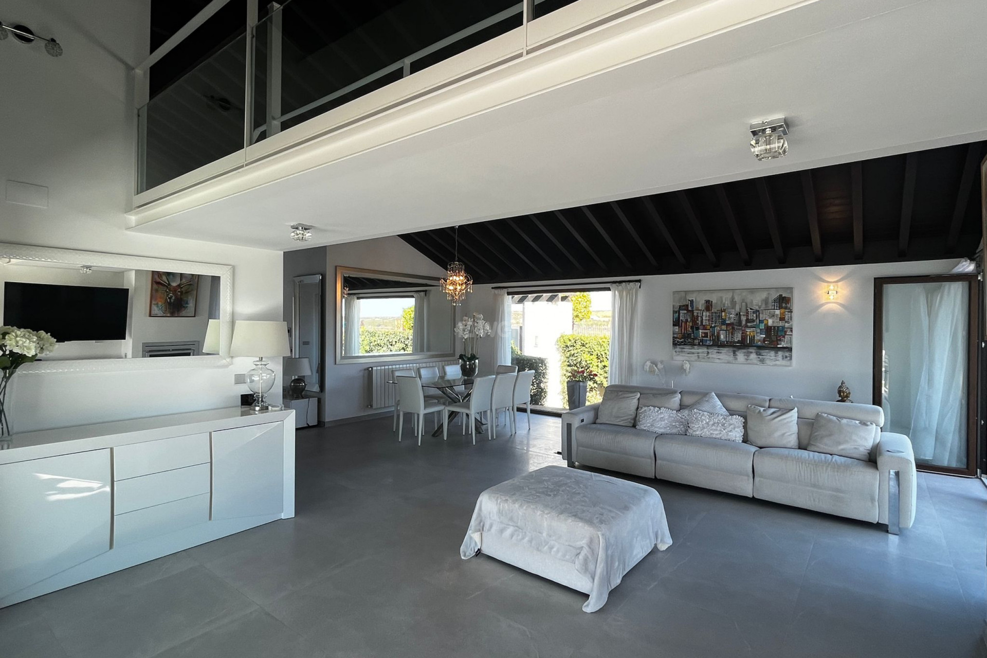 Odsprzedaż - Villa - Sucina - Inland