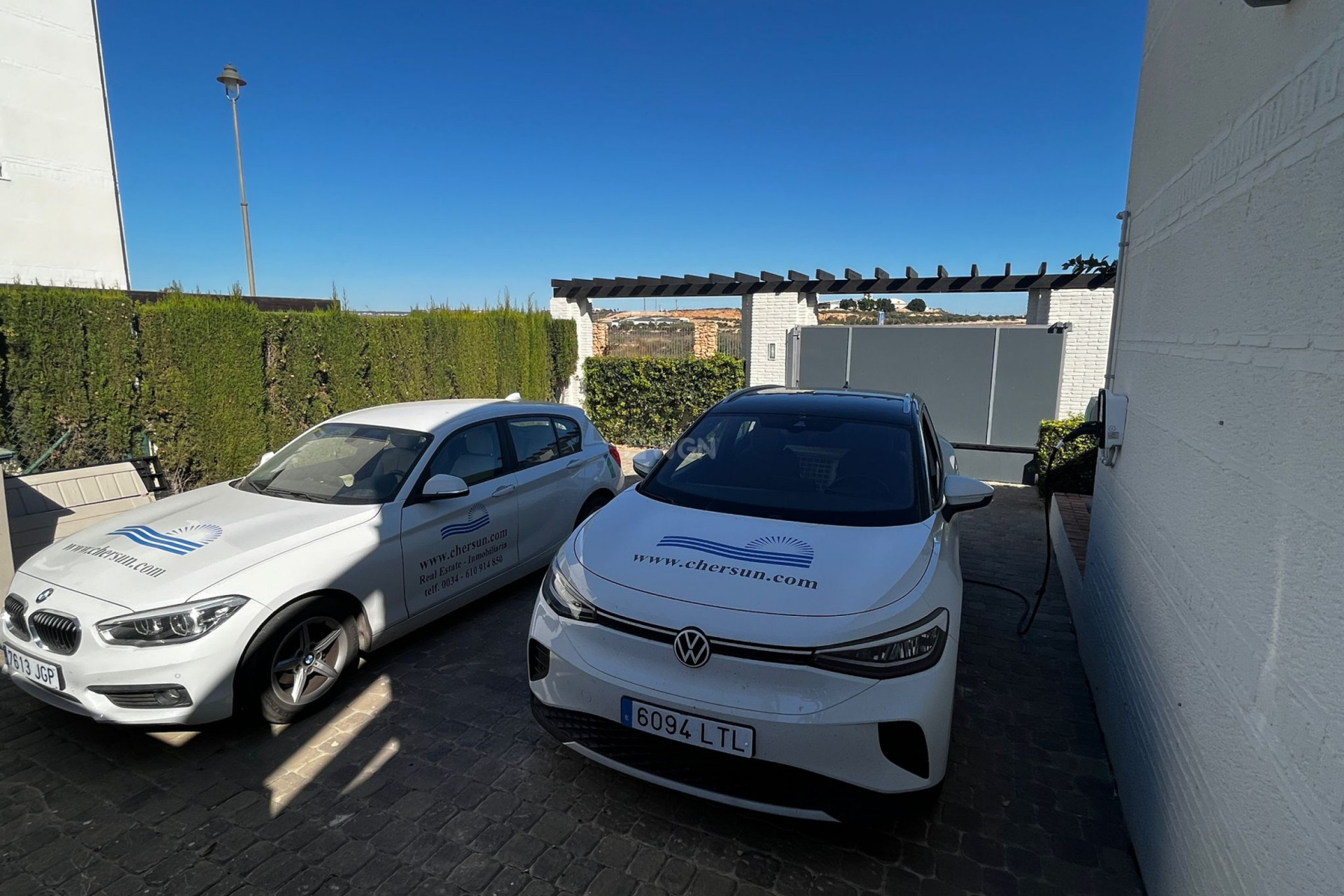 Odsprzedaż - Villa - Sucina - Inland