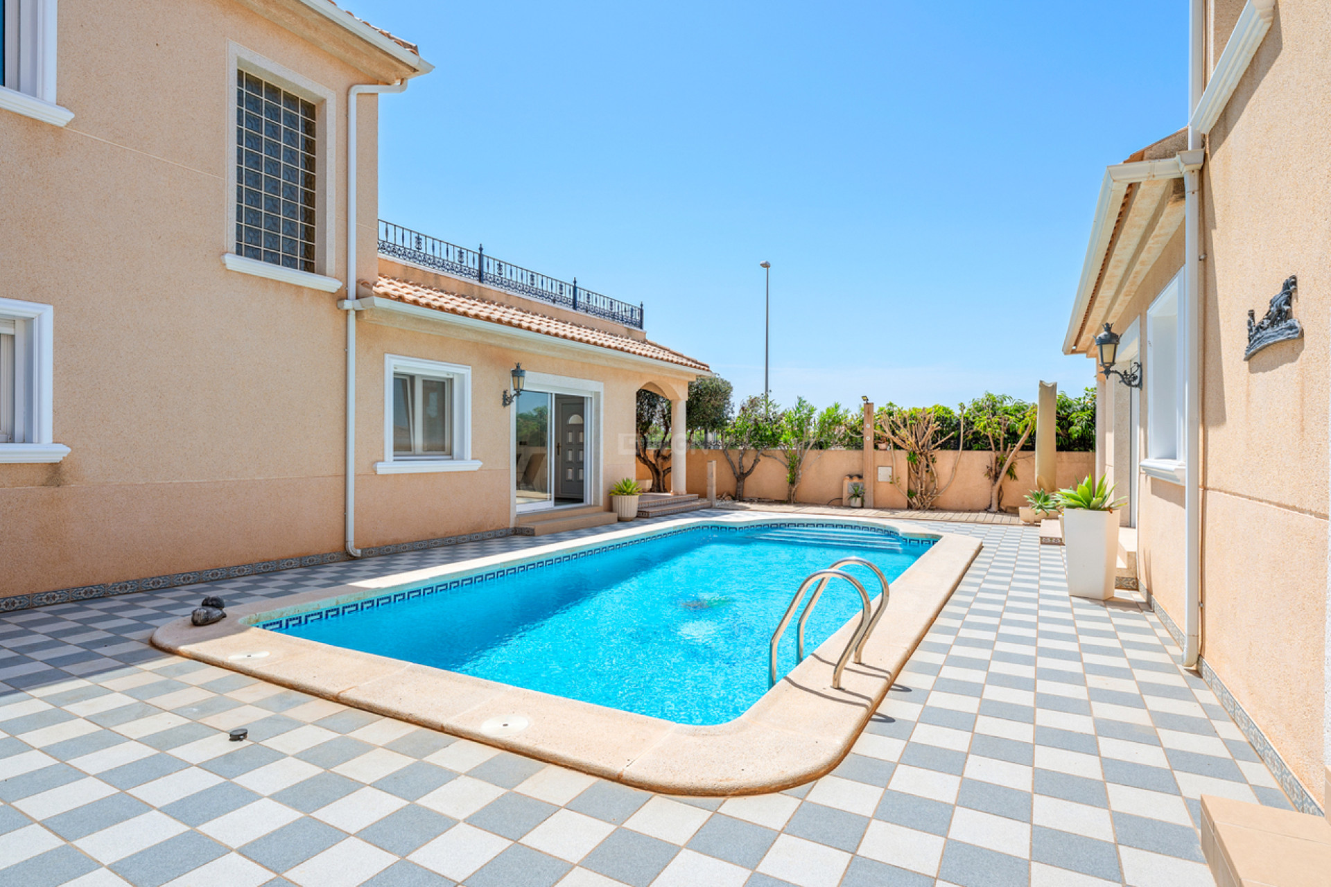 Odsprzedaż - Villa - Torre de la Horadada - Costa Blanca