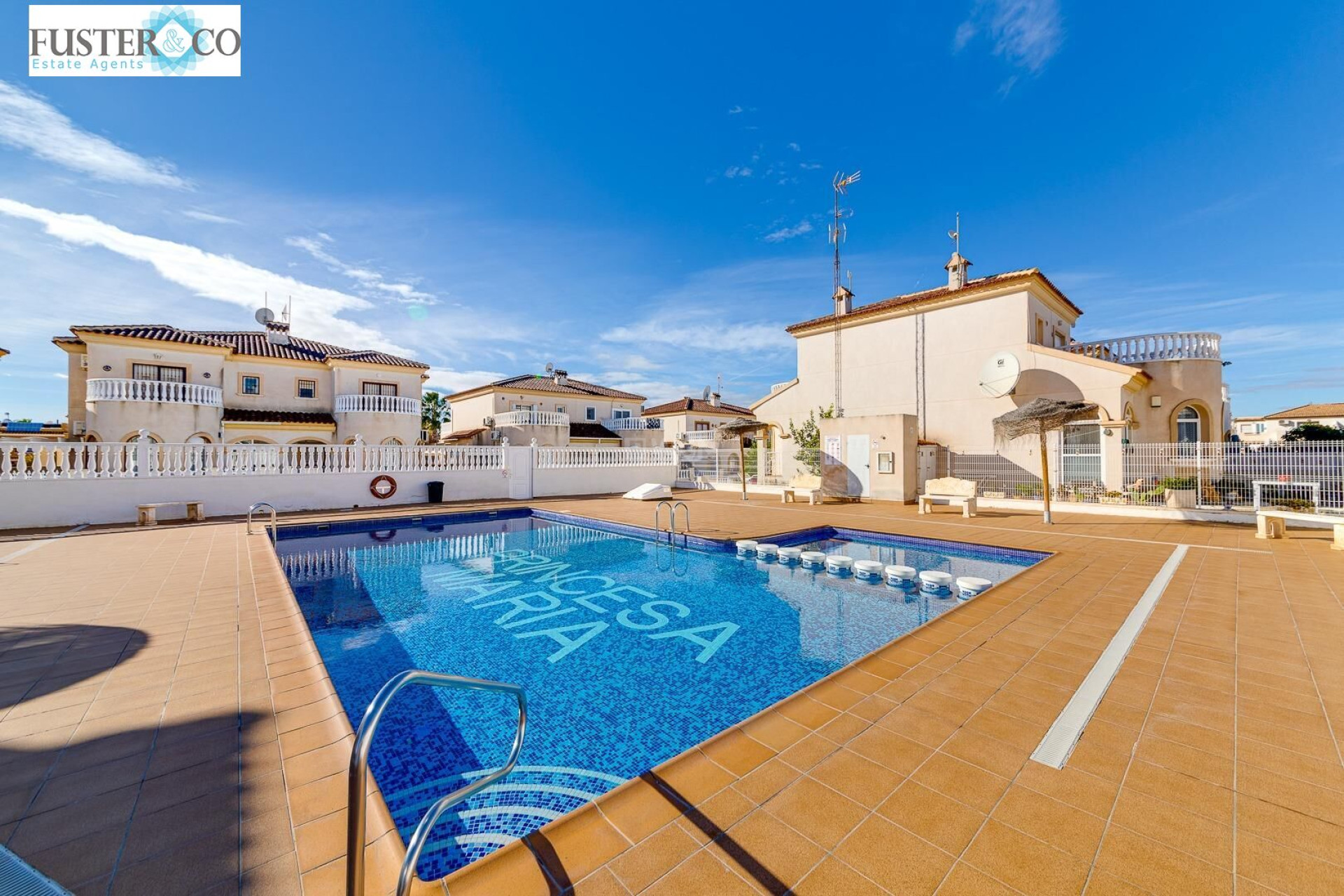 Odsprzedaż - Villa - Torrevieja - aguas nuevas