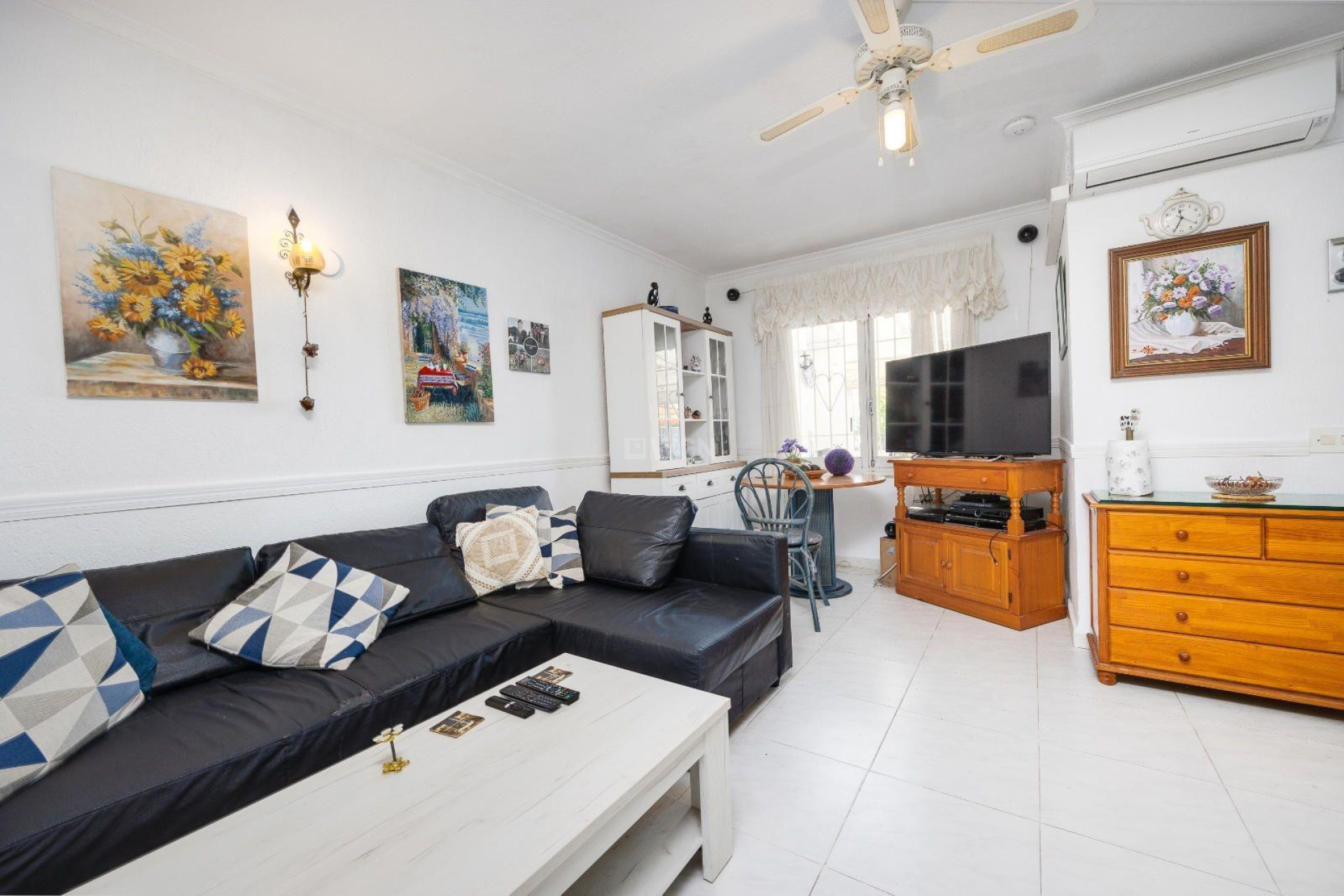 Odsprzedaż - Villa - Torrevieja - Calas Blanca