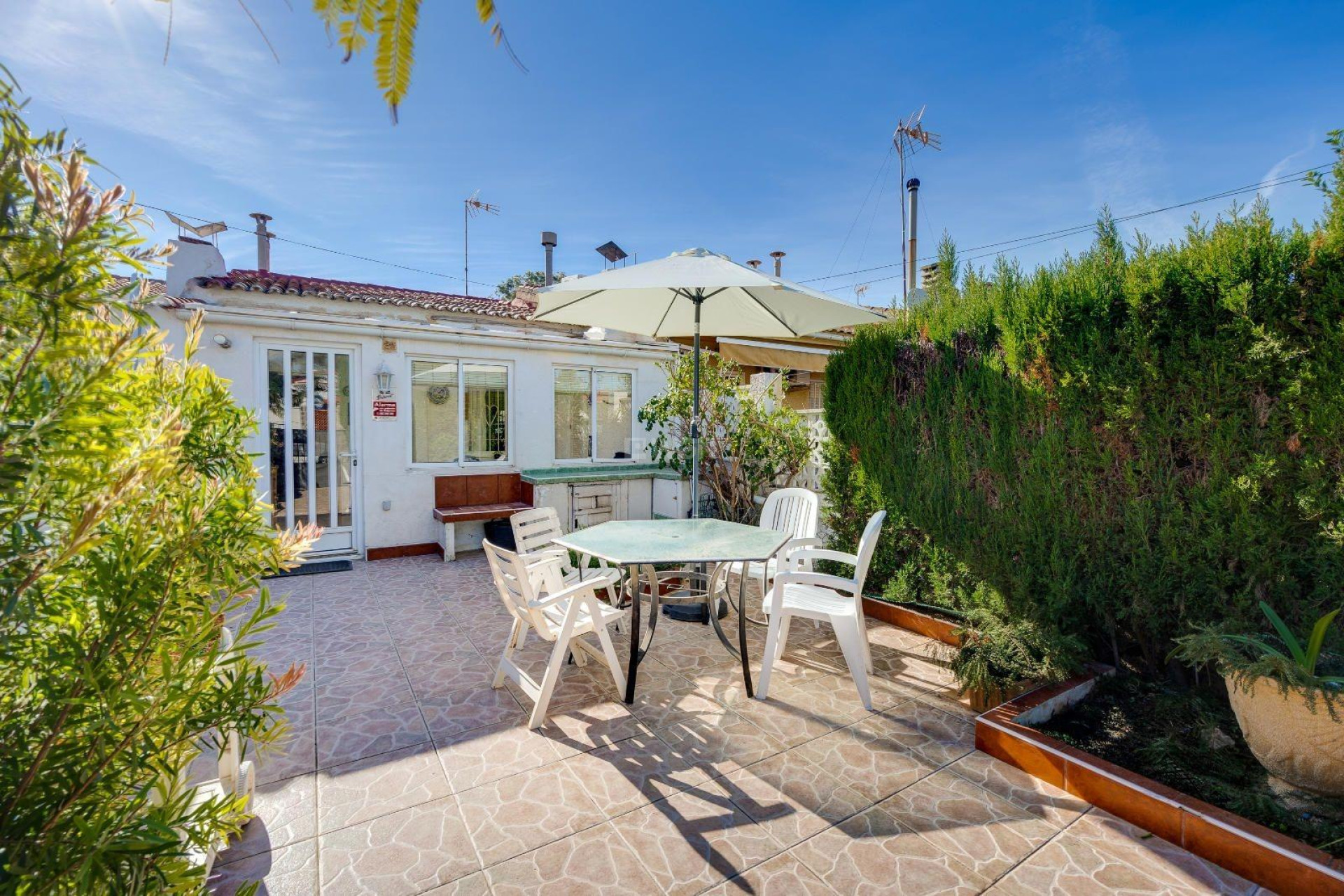 Odsprzedaż - Villa - Torrevieja - Calas Blanca