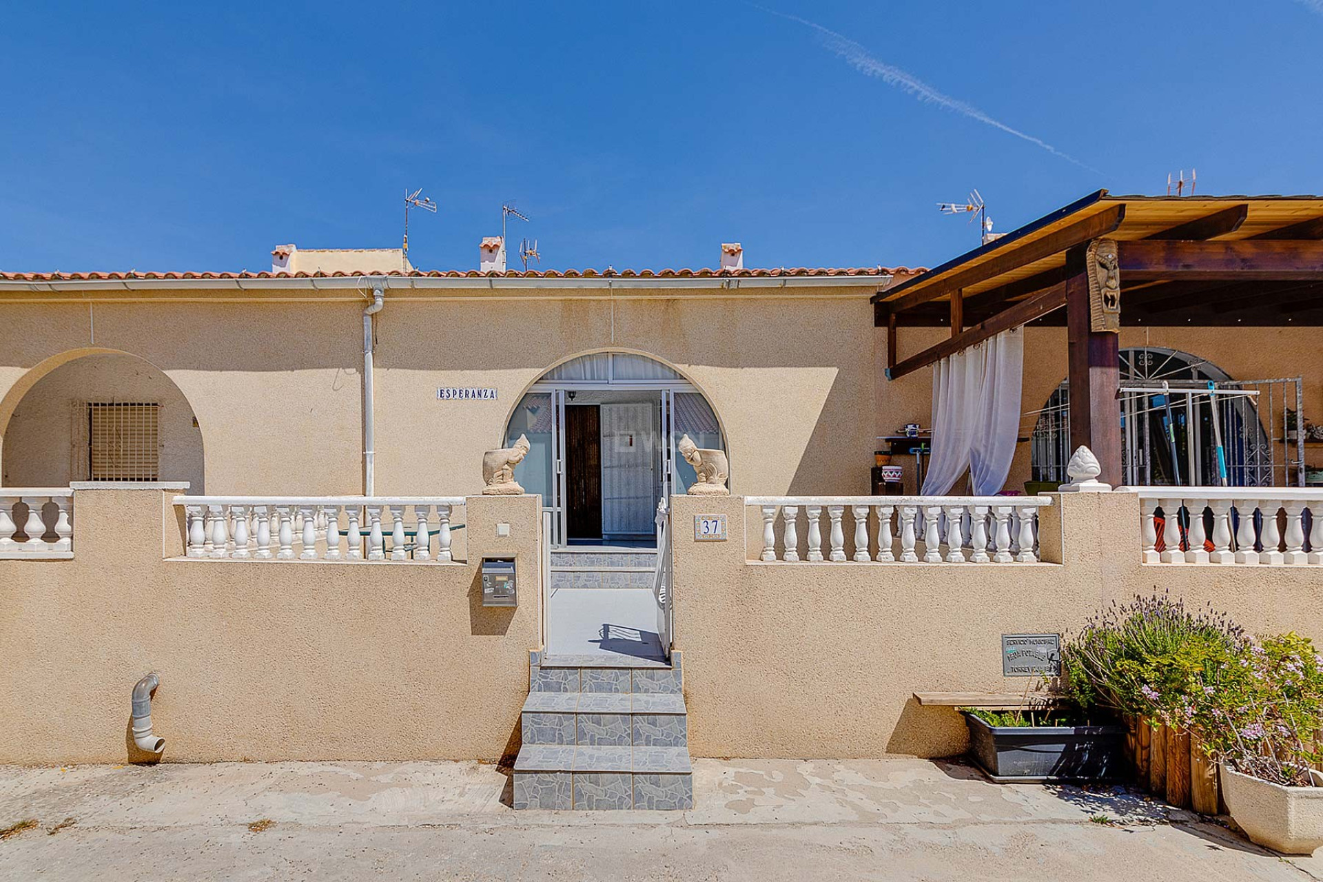 Odsprzedaż - Villa - Torrevieja - Costa Blanca