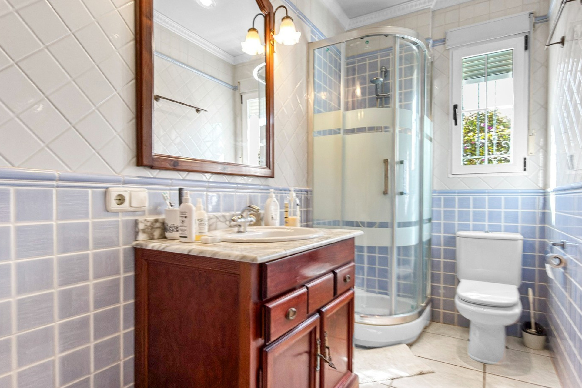 Odsprzedaż - Villa - Torrevieja - Costa Blanca