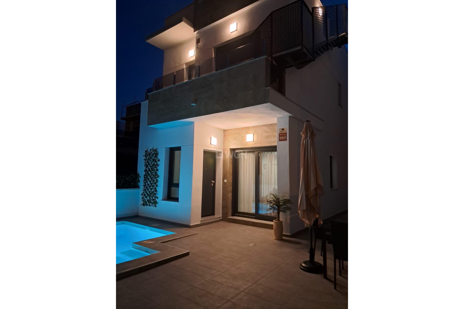 Odsprzedaż - Villa - Torrevieja - La Siesta - El Salado - Torreta