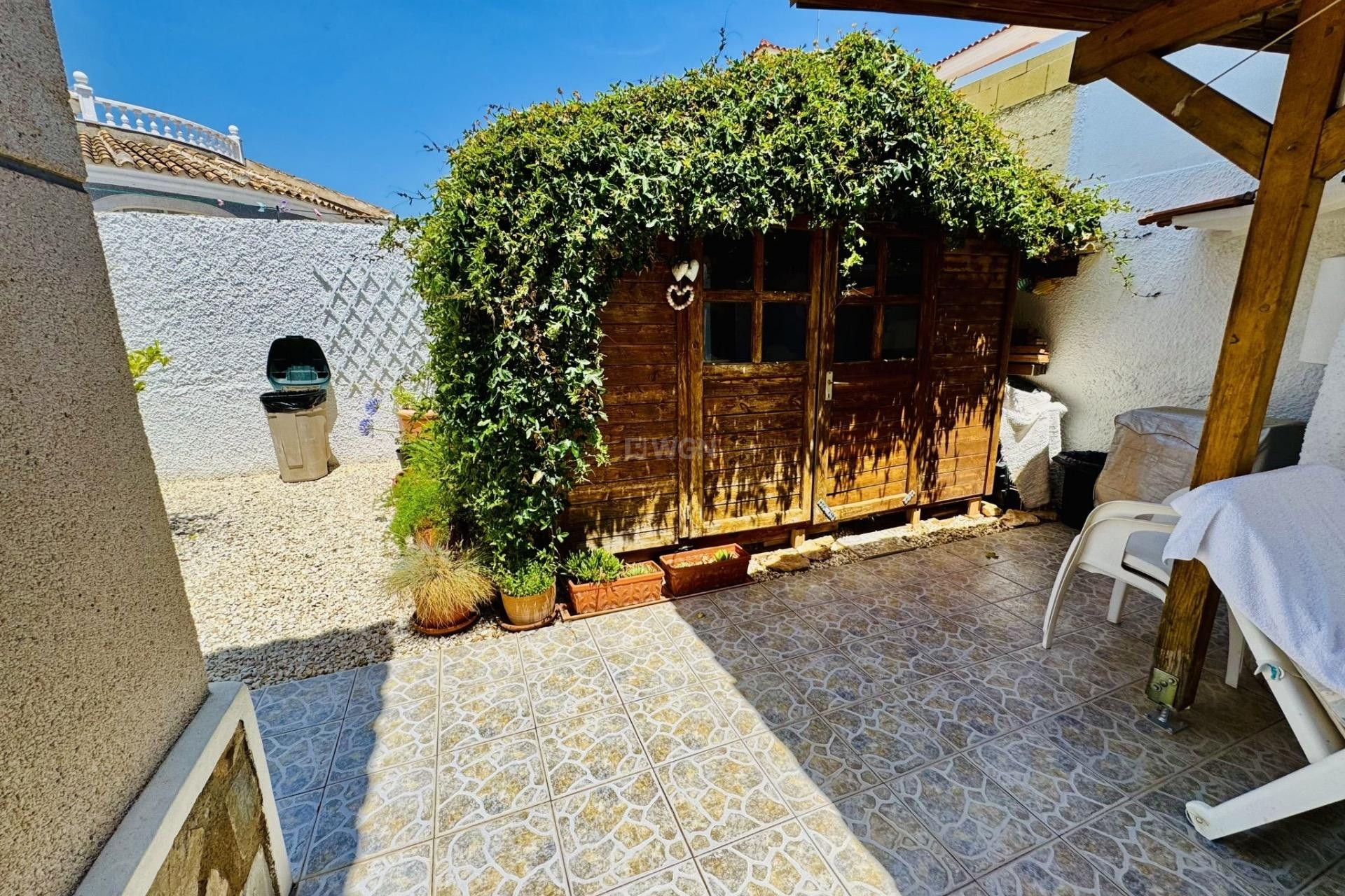 Odsprzedaż - Villa - Torrevieja - La Siesta - El Salado - Torreta