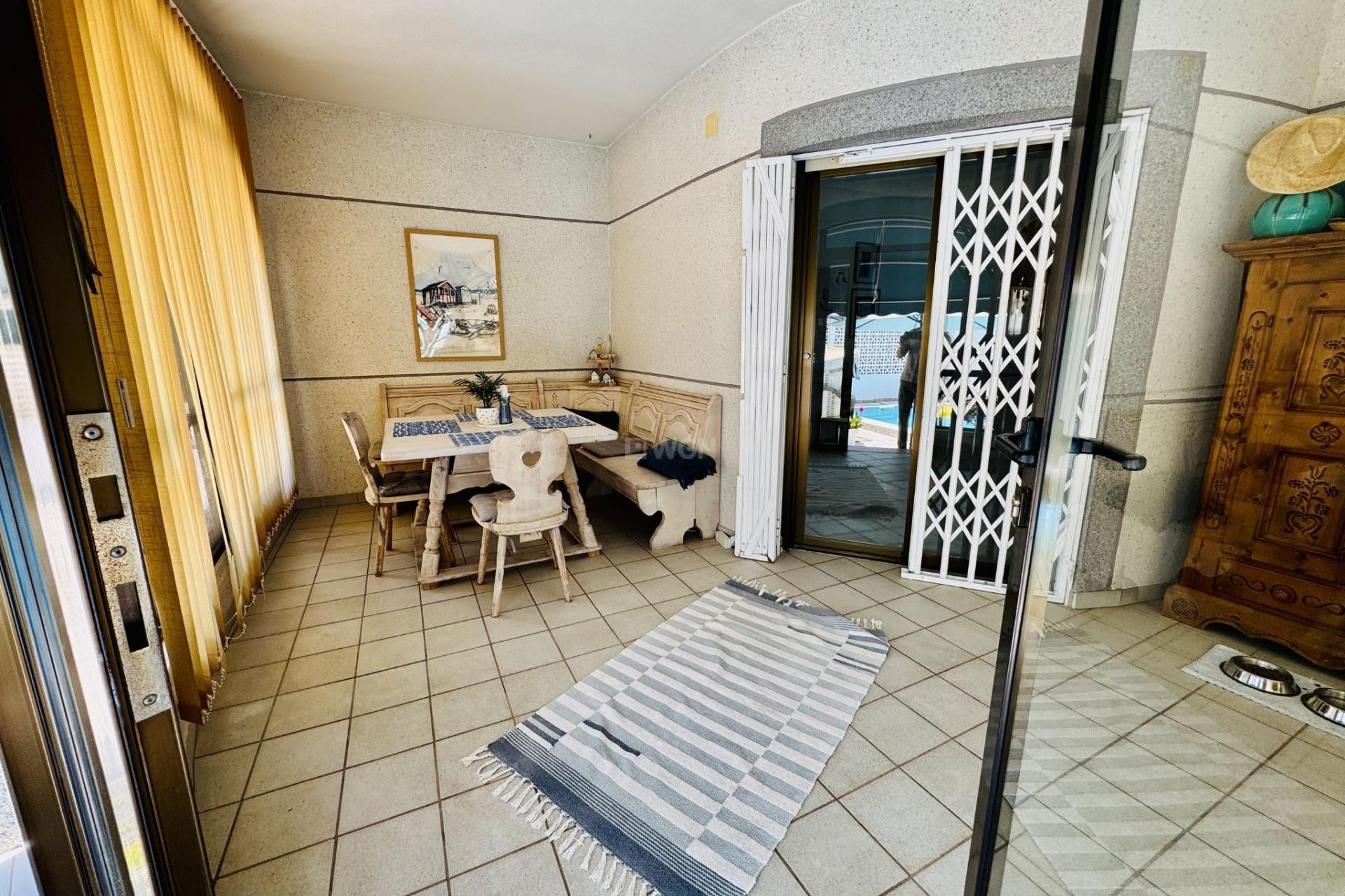 Odsprzedaż - Villa - Torrevieja - La Siesta - El Salado - Torreta