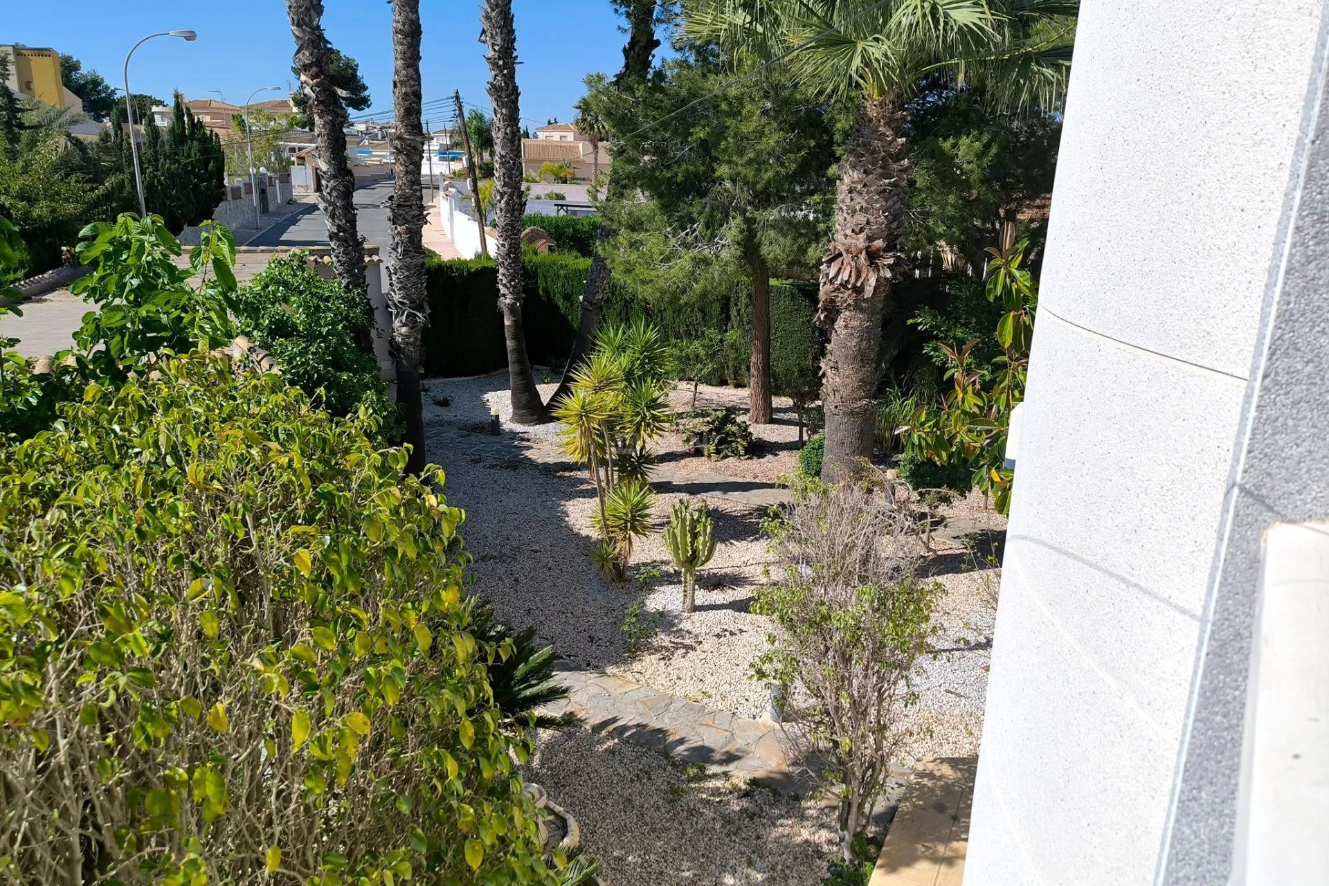 Odsprzedaż - Villa - Torrevieja - La Siesta