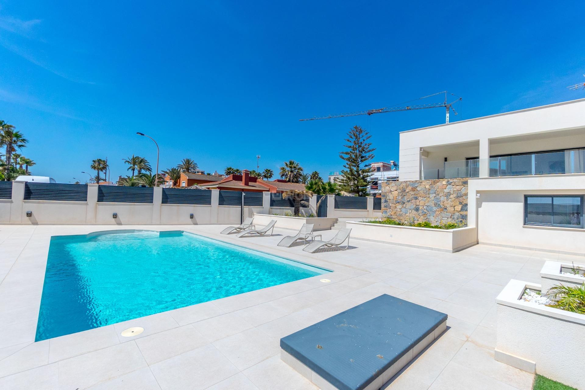 Odsprzedaż - Villa - Torrevieja - La Veleta