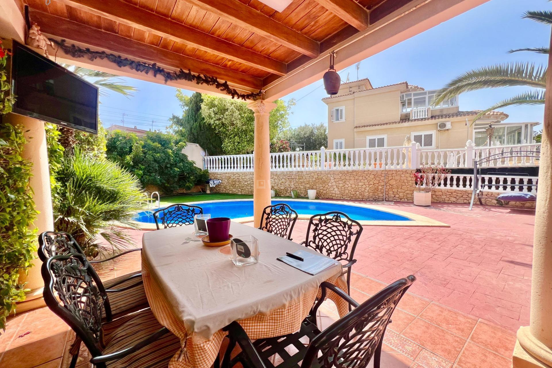 Odsprzedaż - Villa - Torrevieja - Los Balcones - Los Altos del Edén