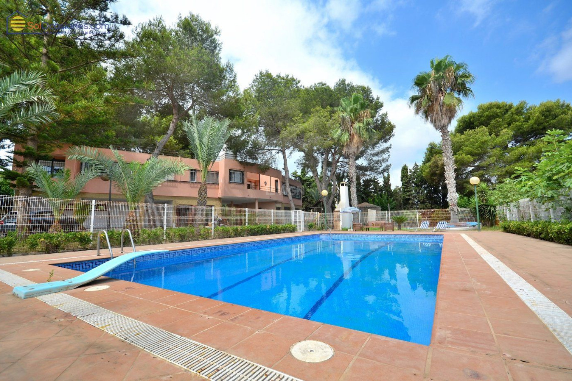 Odsprzedaż - Villa - Torrevieja - Los Balcones