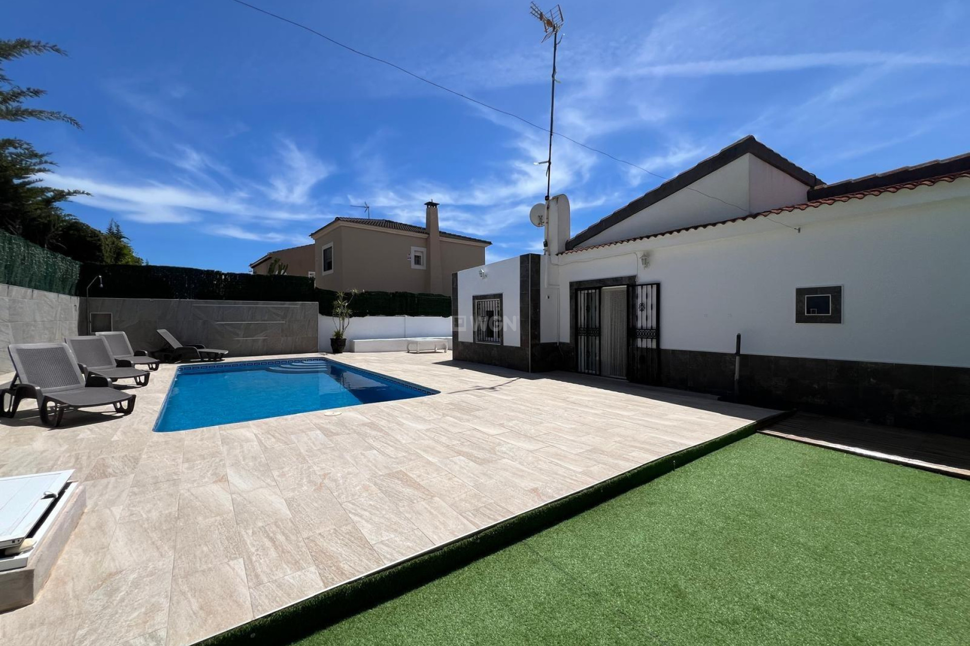 Odsprzedaż - Villa - Torrevieja - Los Balcones