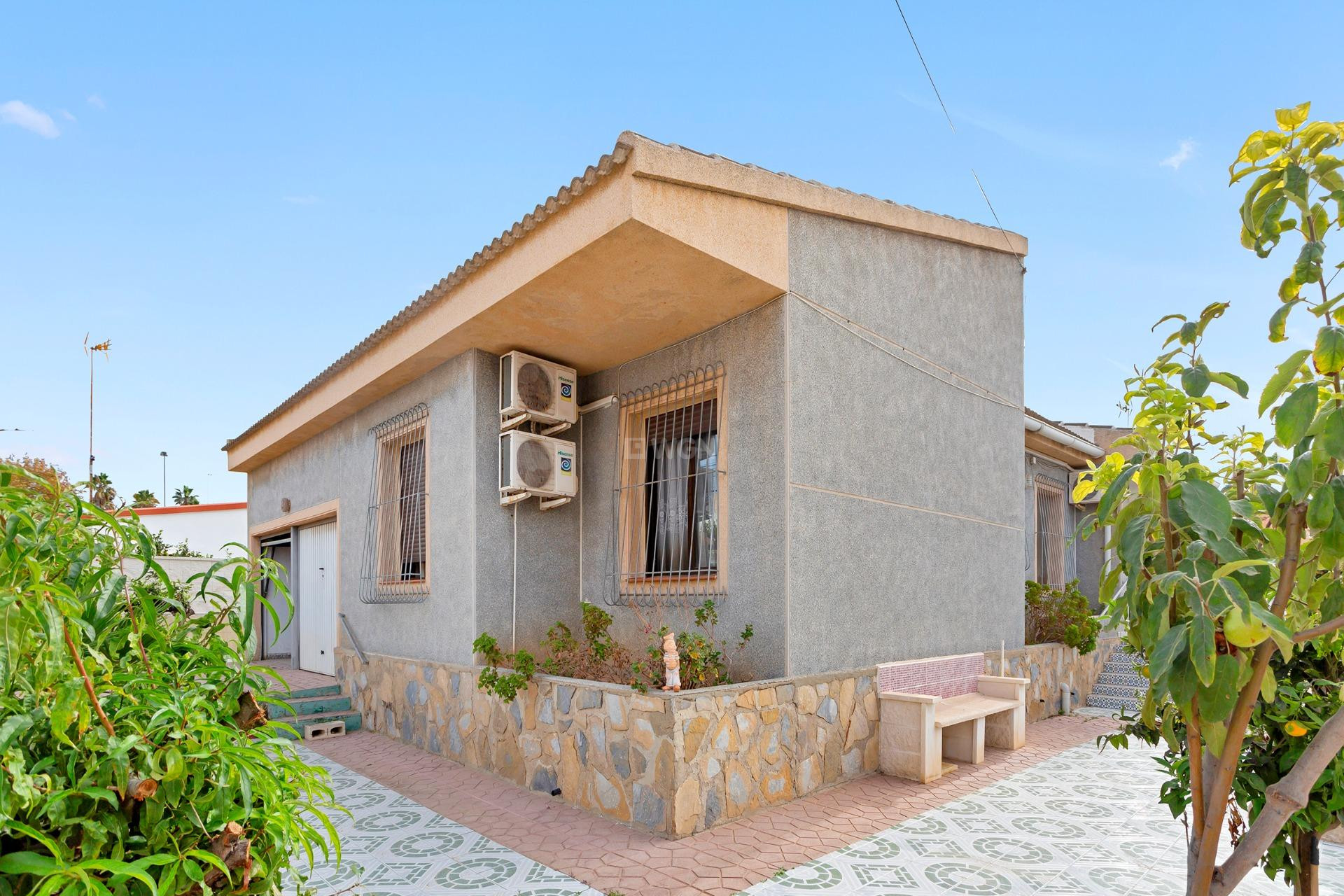 Odsprzedaż - Villa - Torrevieja - Nueva Torrevieja