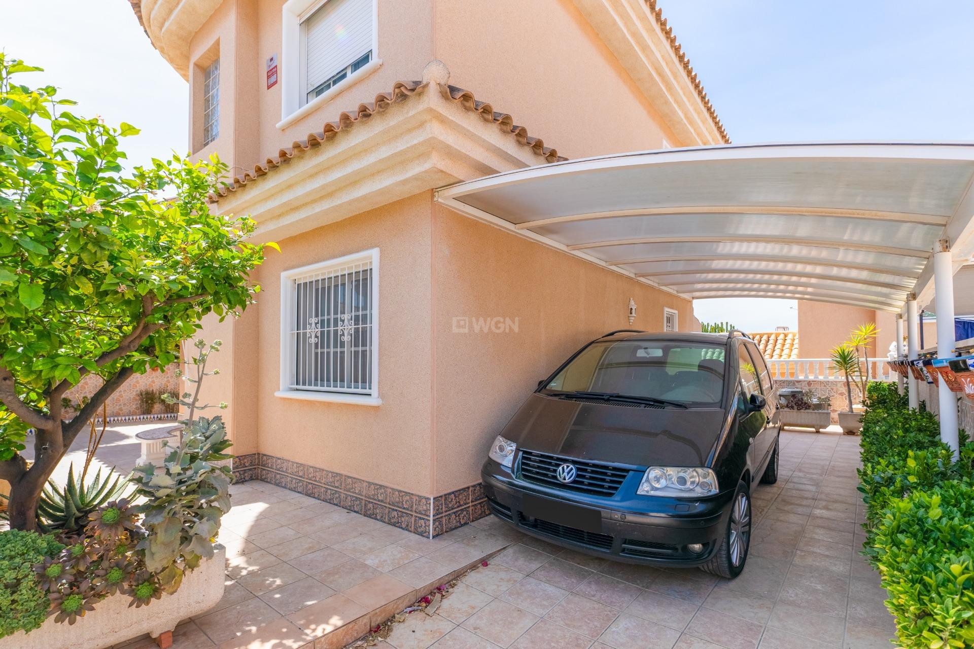 Odsprzedaż - Villa - Torrevieja - Punta Prima